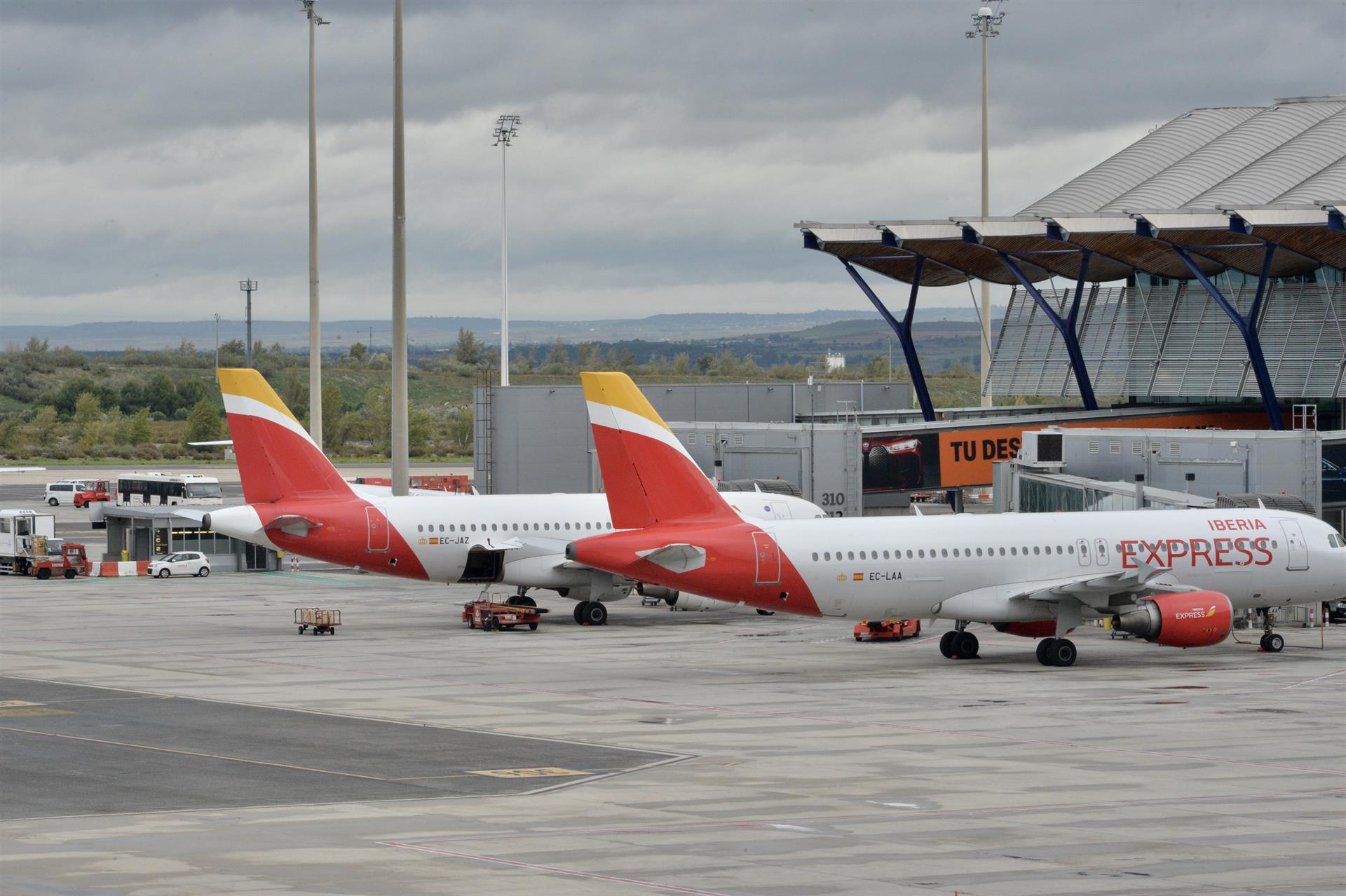 Iberia Express - IBERIA EXPRESS