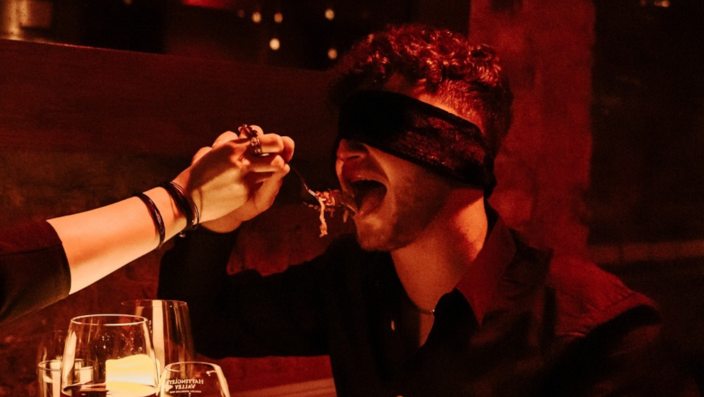 ‘Dining in the Dark’ en el restaurante Atic (València)