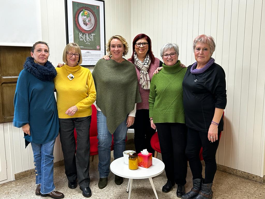 Visita Dones en Lluita con la alcaldesa Eva Sanz