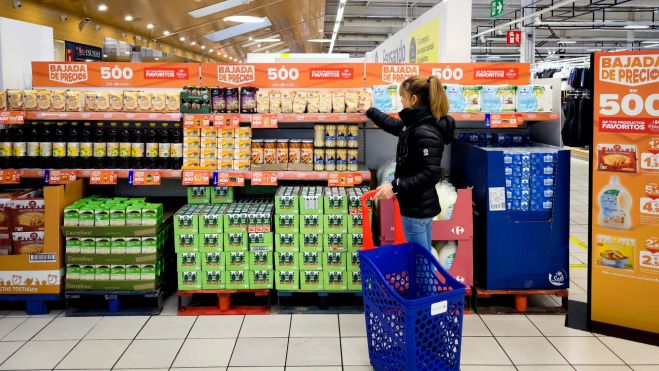 Foto prensa Bajada precio 500 productos Carrefour (València)