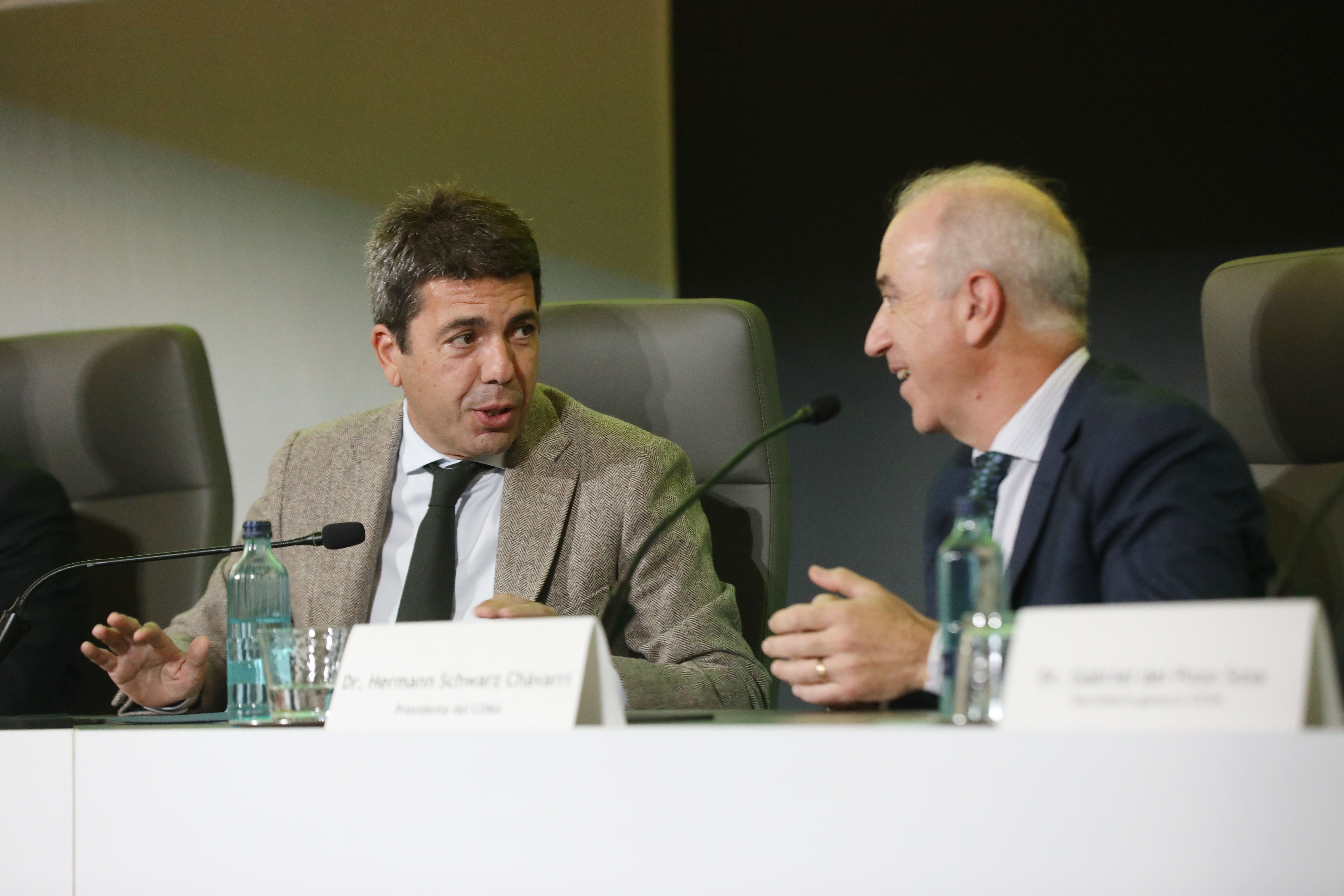 El president Carlos Mazón clausura la V Conferencia Internacional de Sindicatos Médicos