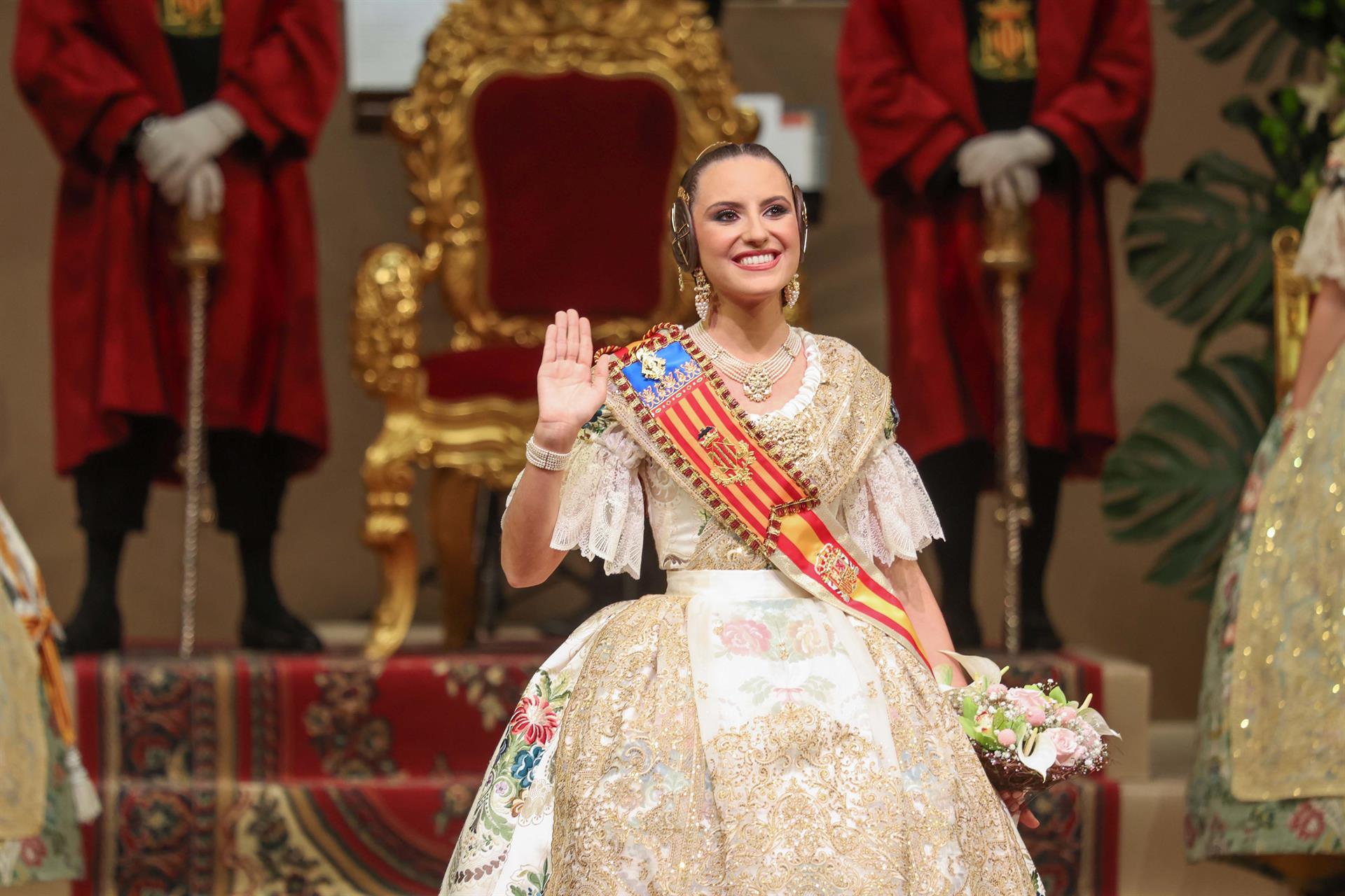 María Estela Arlandis, Fallera Mayor de València 2024 durante la Exaltación 