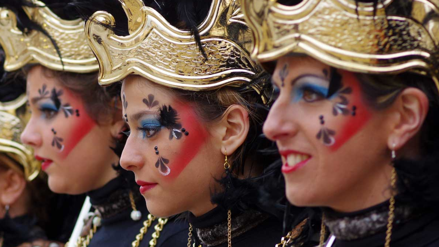 Participantes de la fiesta de Moros y Cristianos de Bocairent. Imagen: bocairent.org