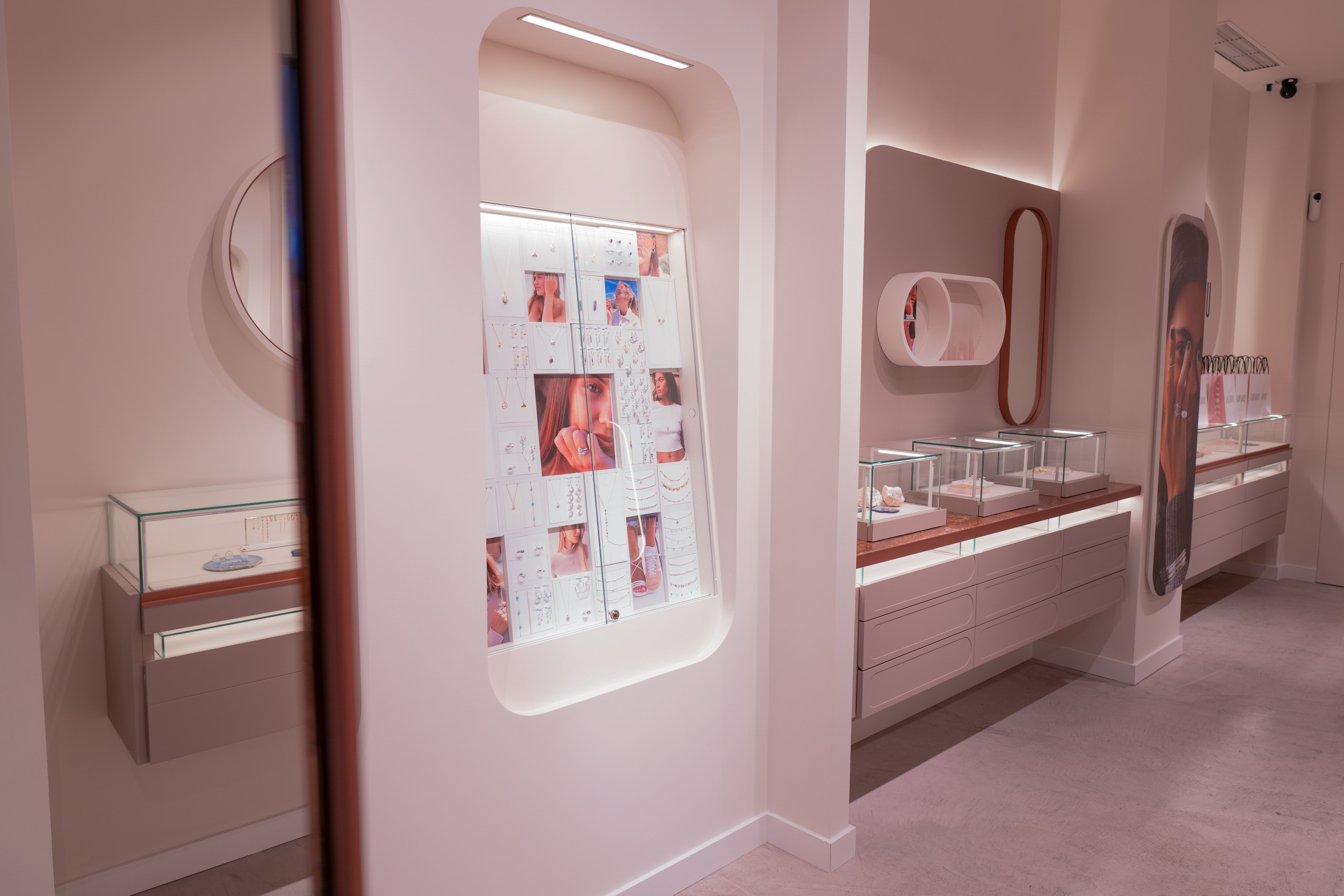 Tienda de San Saru a València