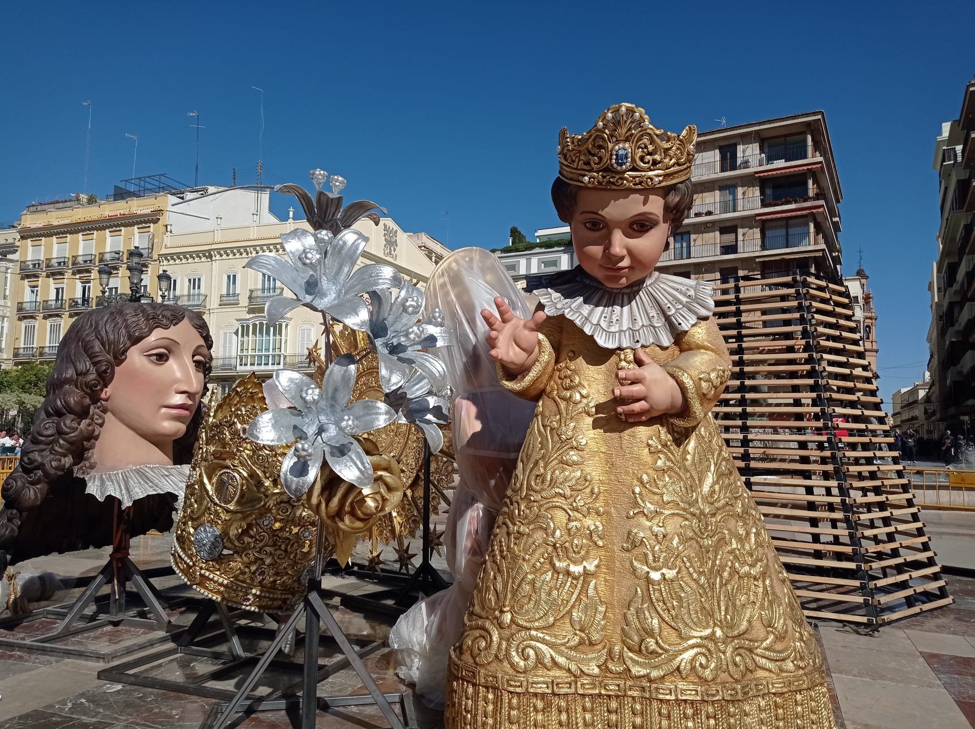 Cadafal de la Ofrenda de las Fallas de València