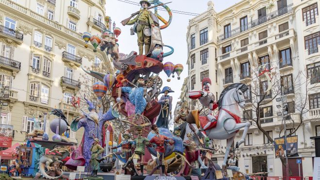 Falla Almirante Cadarso-Conde Altea 2024 (Xisco Navarro) Falla Almirante Cadarso-Conde Altea 2024 (Xisco Navarro)