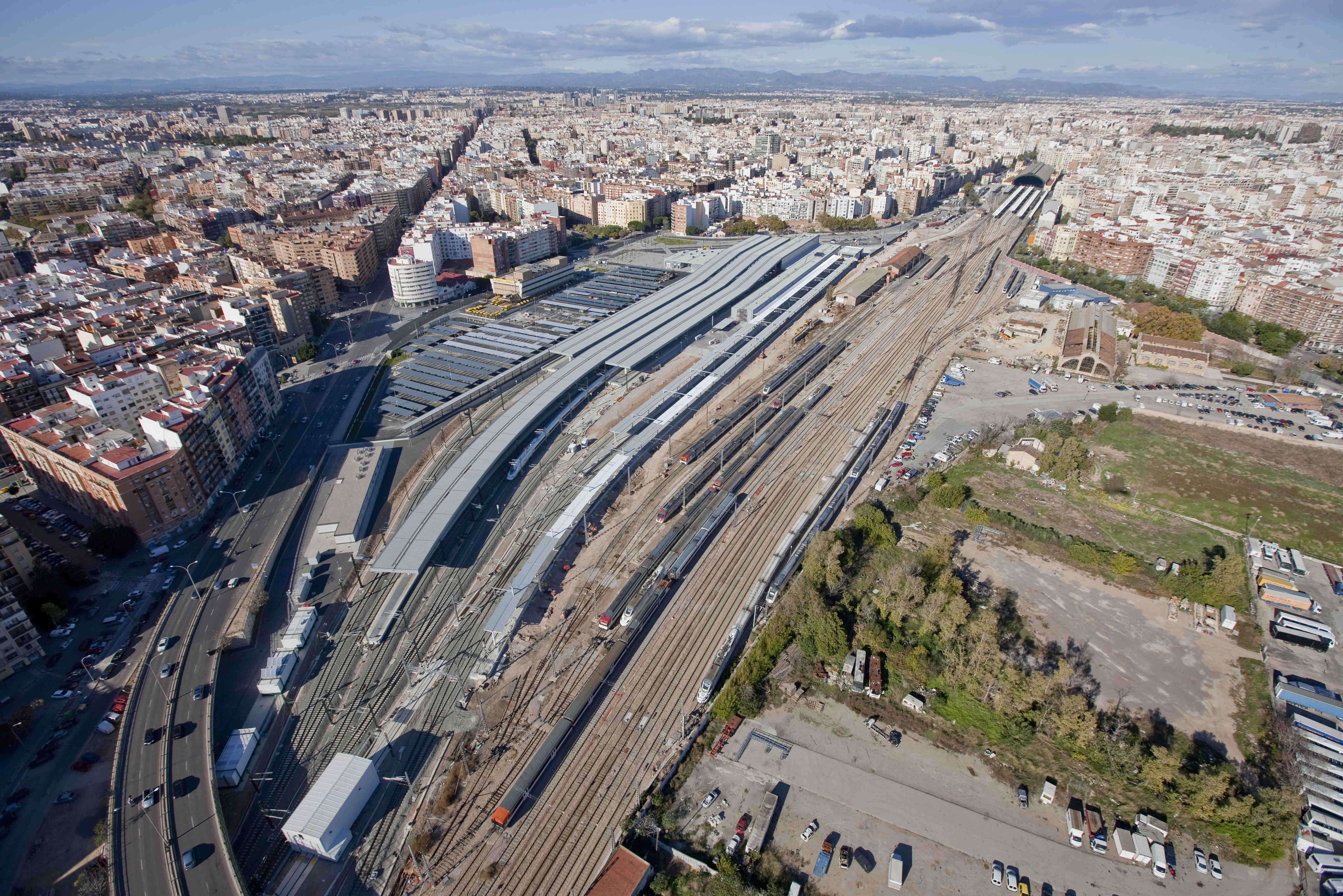 Imagen aérea de la estación de València. Foto ADIF