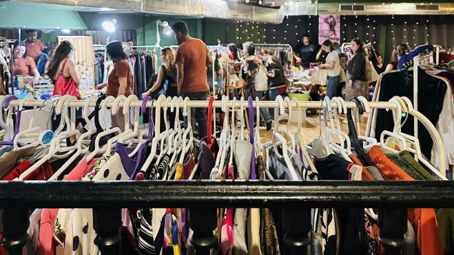 Mercadillo "Todo a 1 euro" organizado por Il Quartiere. Imagen: El Flea Market de València 