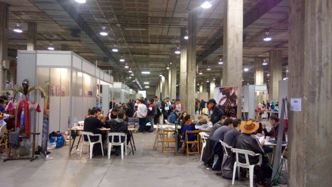 Participantes de Retrópolis València, la feria del videojuego clásico y la retroinformática