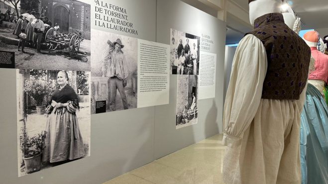 Exposición 'Vestir-se, mostrar-se' en Torrent
