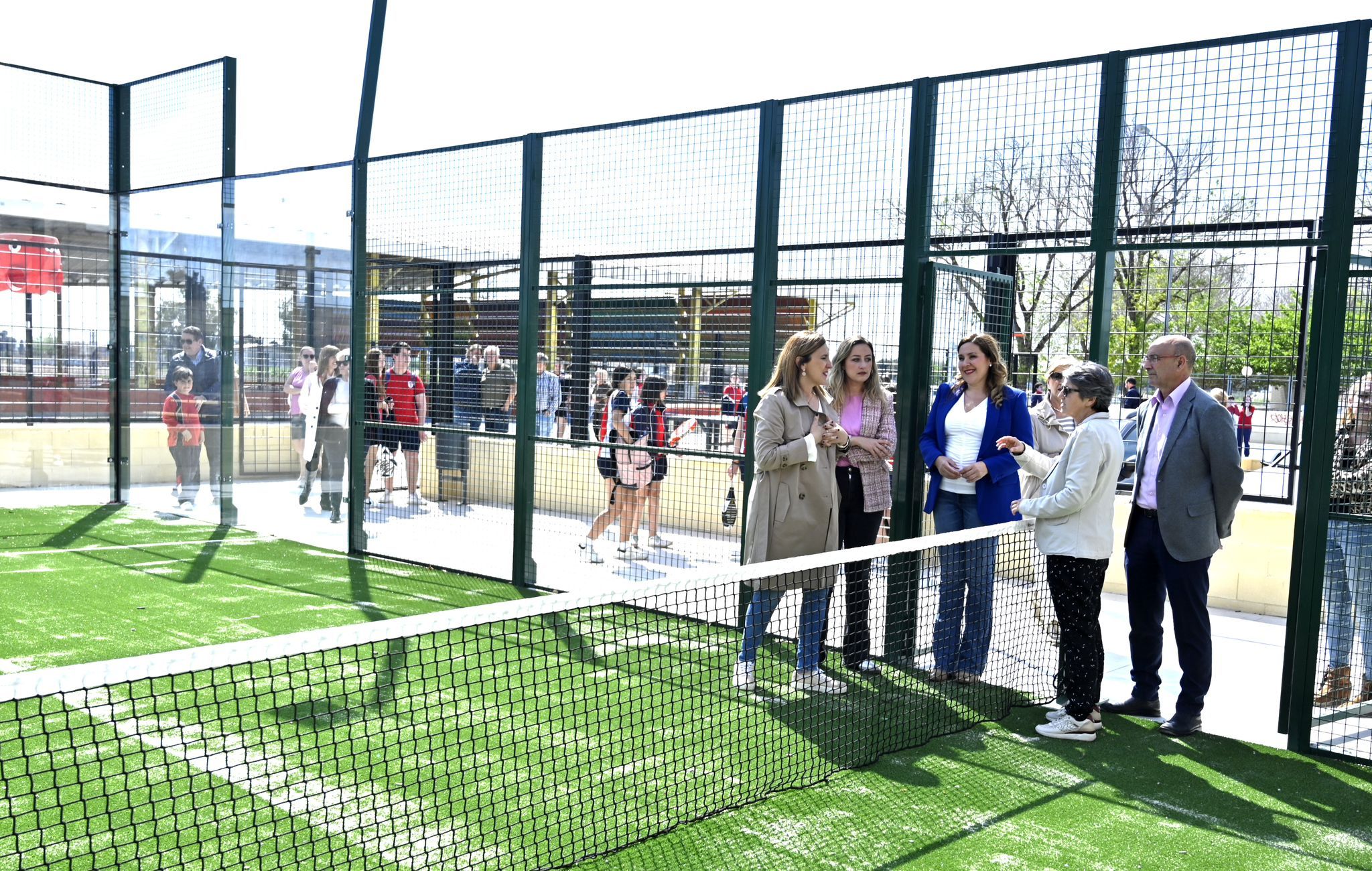 L'alcaldessa de València, María José Catalá, i Rocío Gil, regidora d'Esports, visiten les obres d'ampliació de les zones esportives de Castellar-l’Oliveral