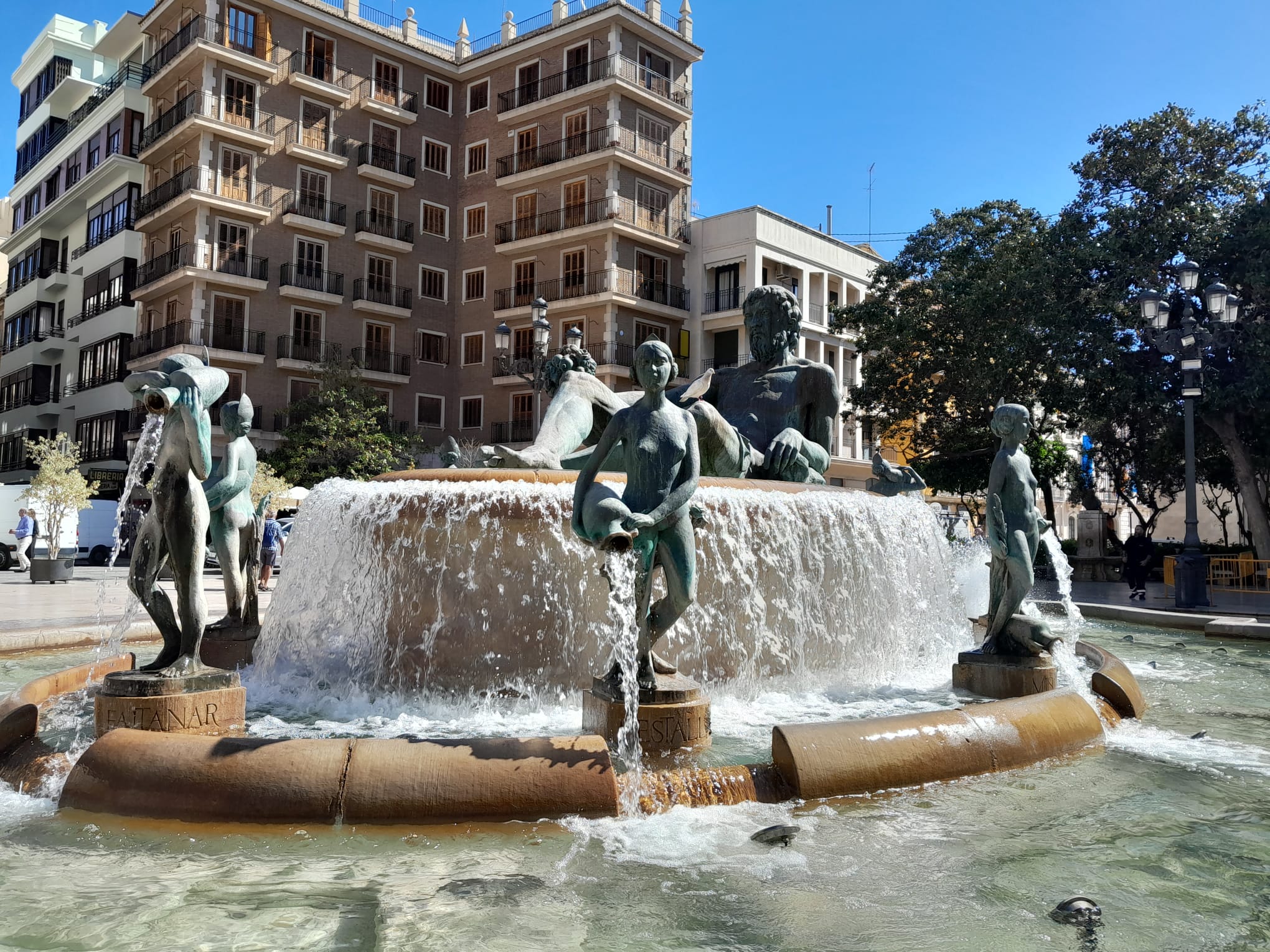 Fuente de la plaza de la Virgen en València