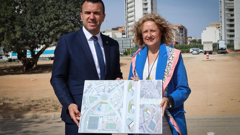 Mompó y Folgado presentan el proyecto de ampliación de la Ciutat de l'Esport de Torrent