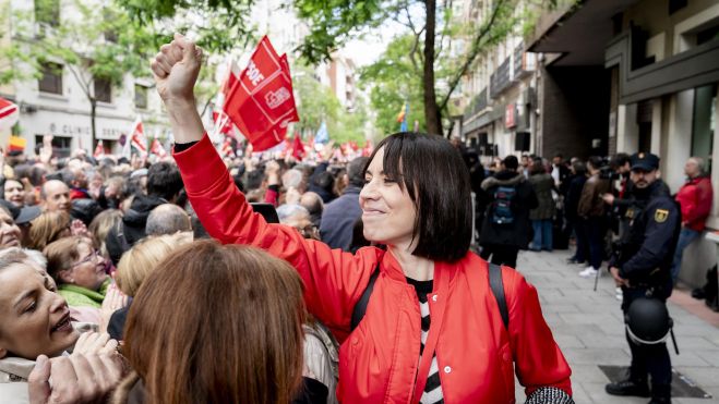 Diana Morant durant la concentració este diumenge en Ferraz en suport a Pedro Sánchez. Imatge: A. Pérez Meca
