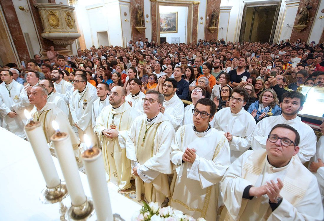 Salve Solemníssima a la Mare de Déu dels Desemparats en la Basílica