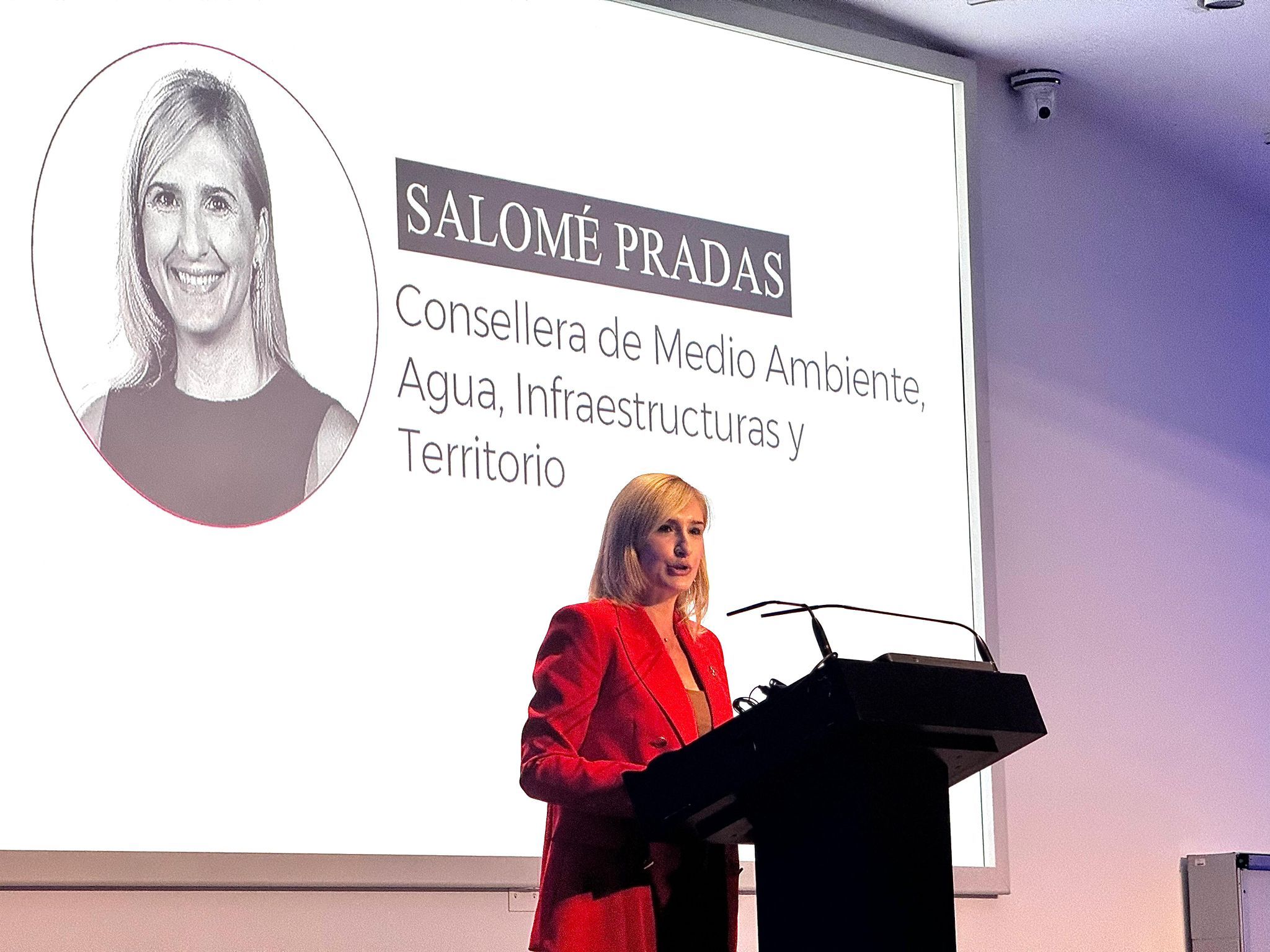 La consellera de Medio Ambiente, Agua, Infraestructuras y Territorio, Salomé Pradas
