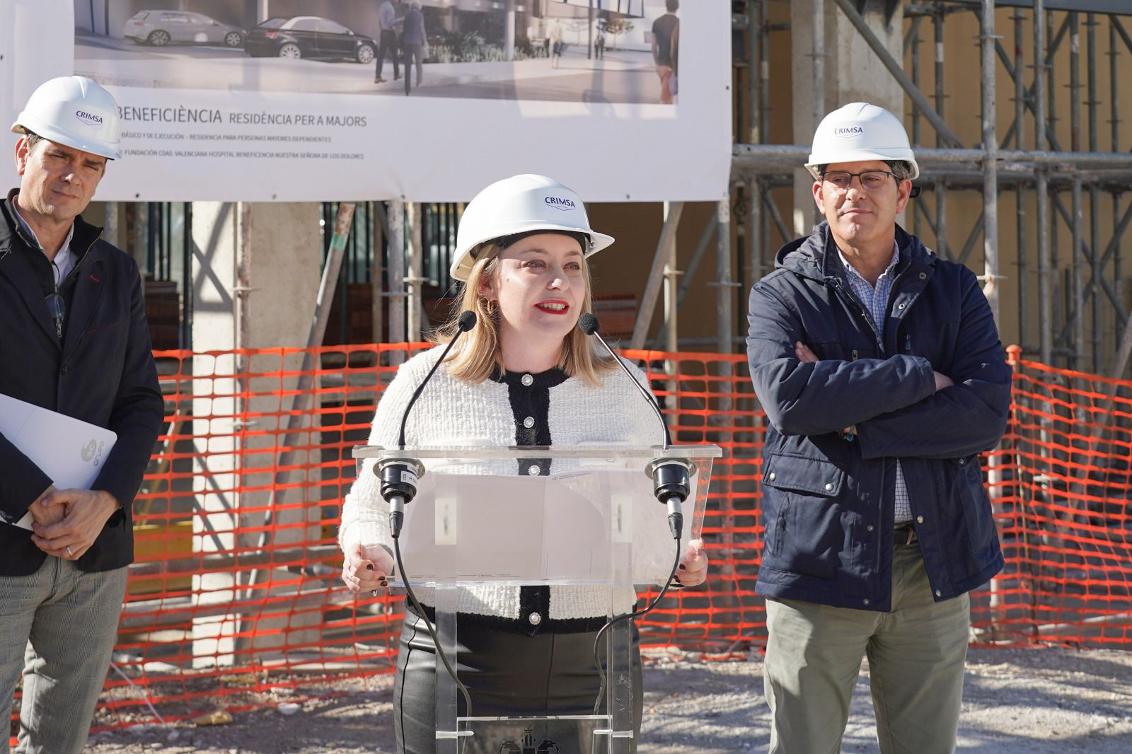 Natàlia Enguix visita les obres del Sant Hospital de la Beneficència d'Ontinyent