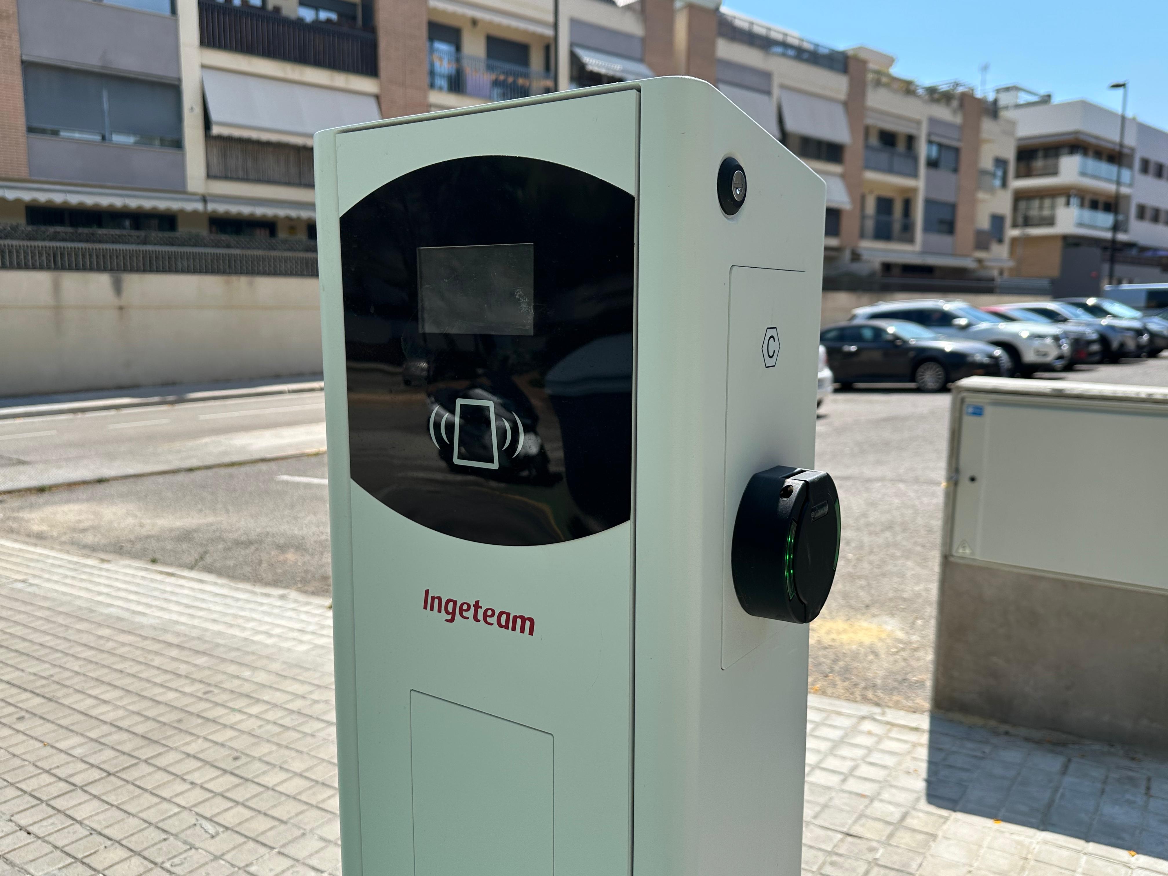 Punto de recarga de vehículos eléctricos