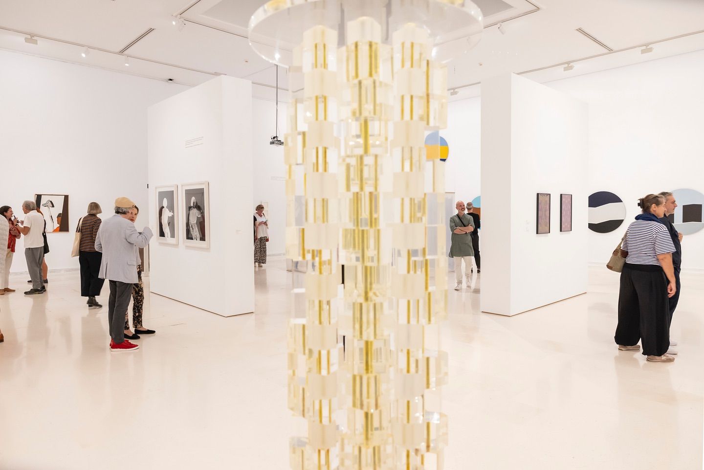 Exposición 'El poder con que saltamos juntas' del IVAM (Miguel Lorenzo)