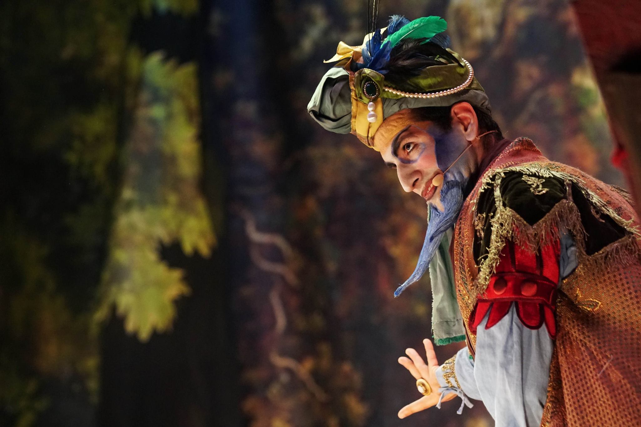 Actuació de Les Arts Volant en un poble de València