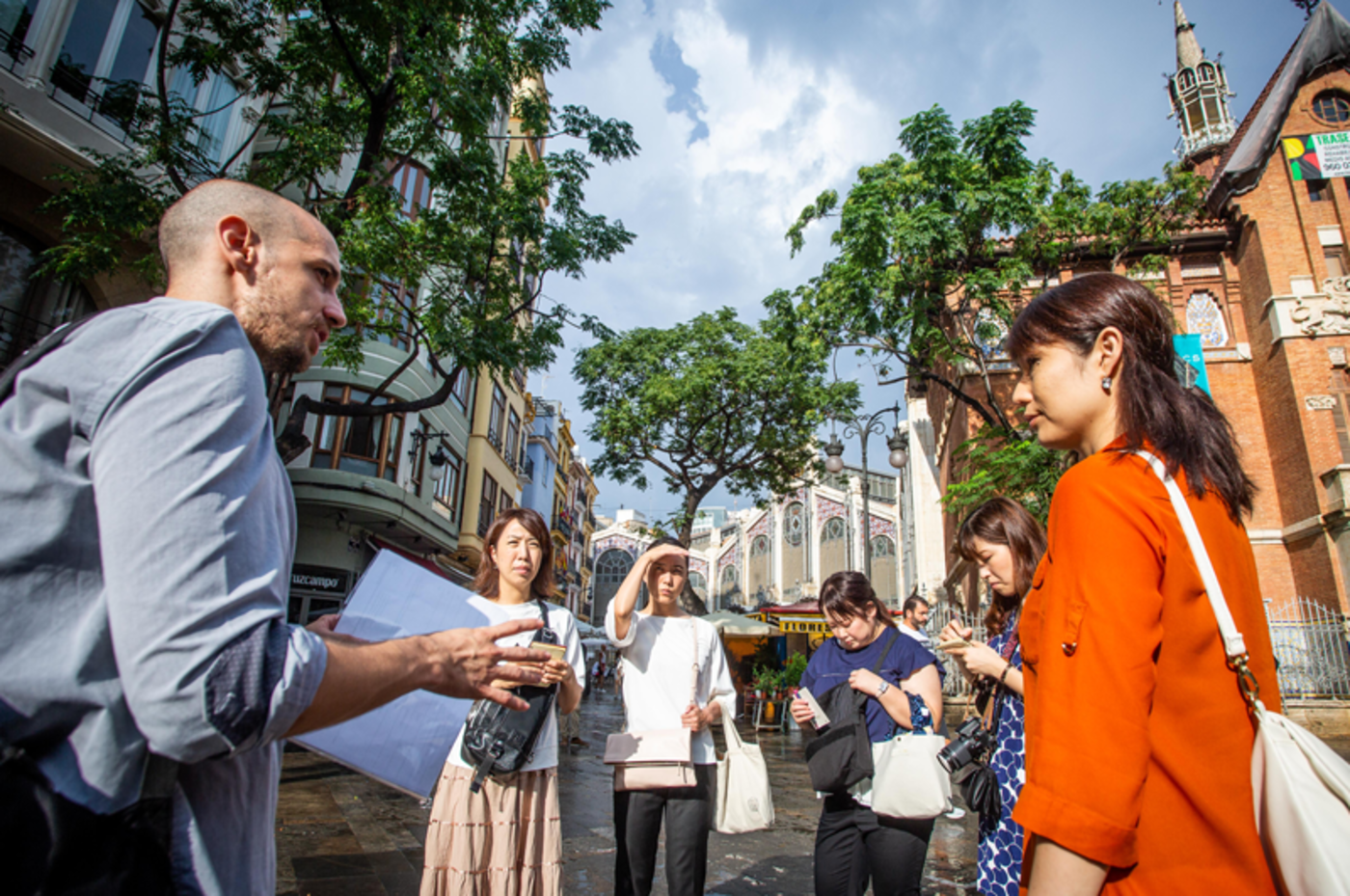 Un guía turístico en València. Imagen: GVA Turisme 