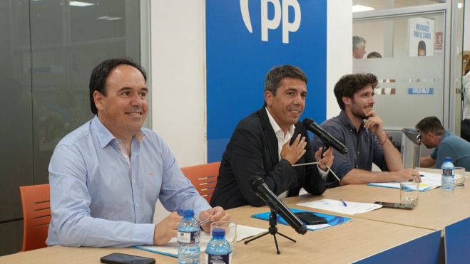 Juanfran Pérez, Carlos Mazón y Juan Carlos Caballero, este jueves, en la sede del PPCV Juanfran Pérez, Carlos Mazón y Juan Carlos Caballero, este jueves, en la sede del PPCV