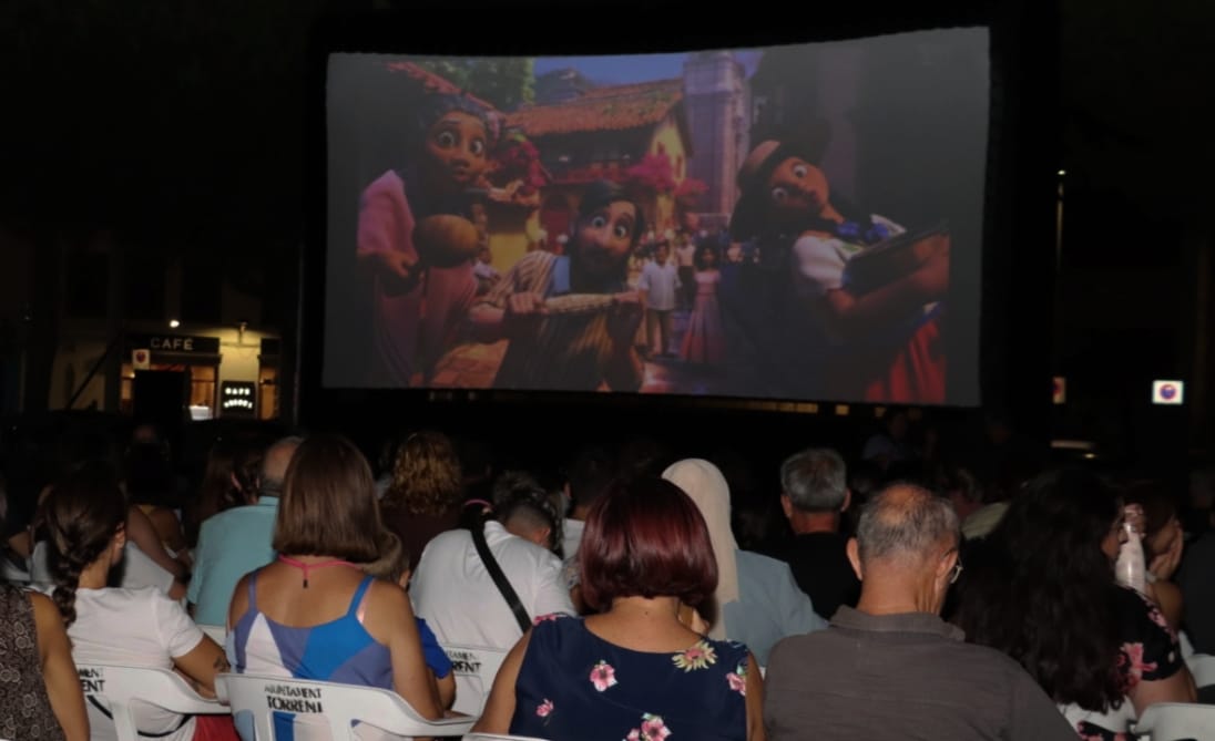 Cine de verano en Torrent