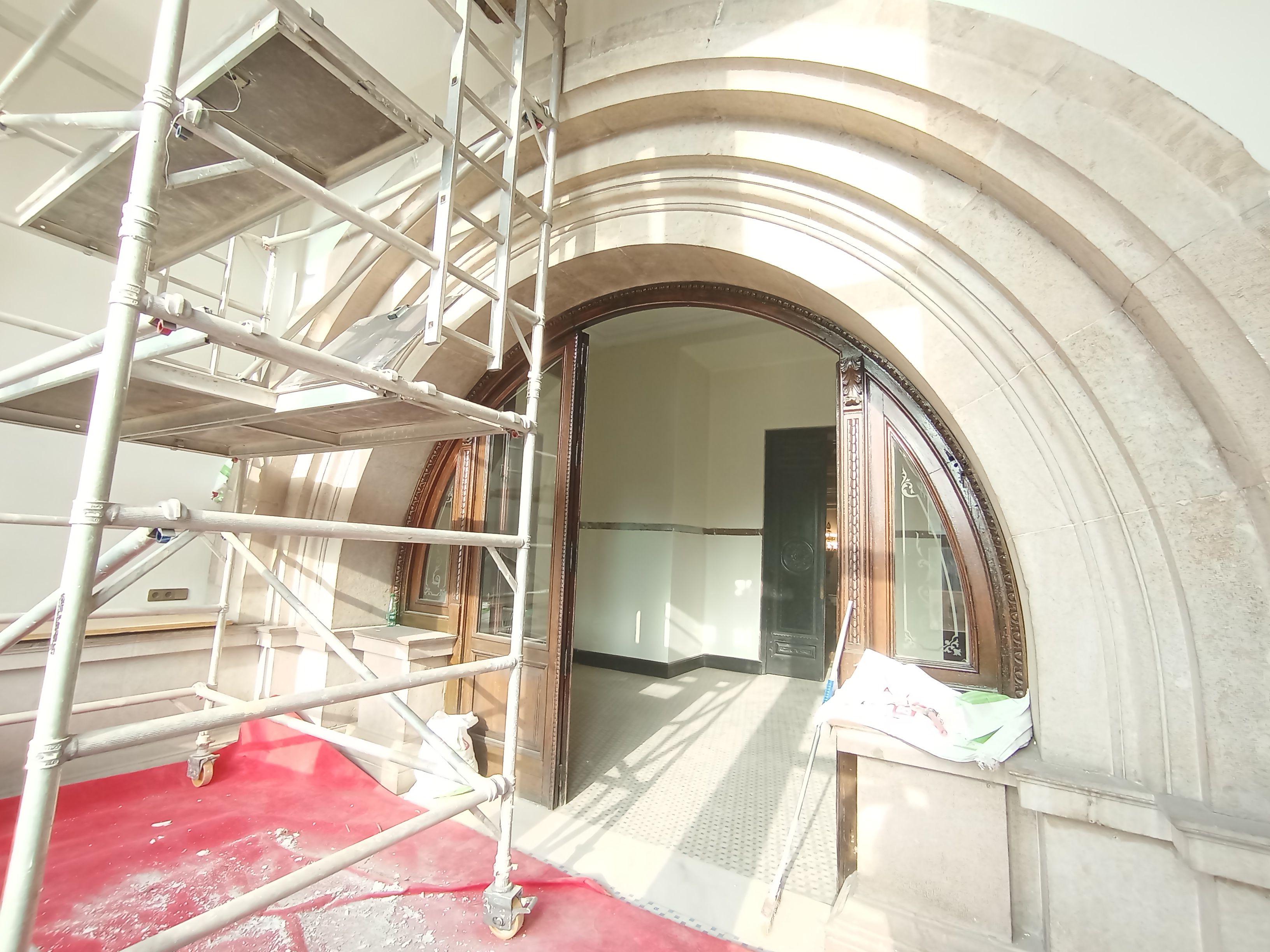 Obres condicionament balcó municipal València