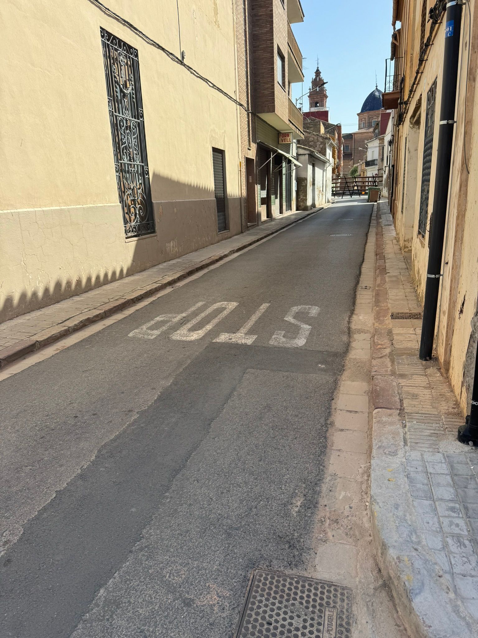Una calle del centro histórico de Foios