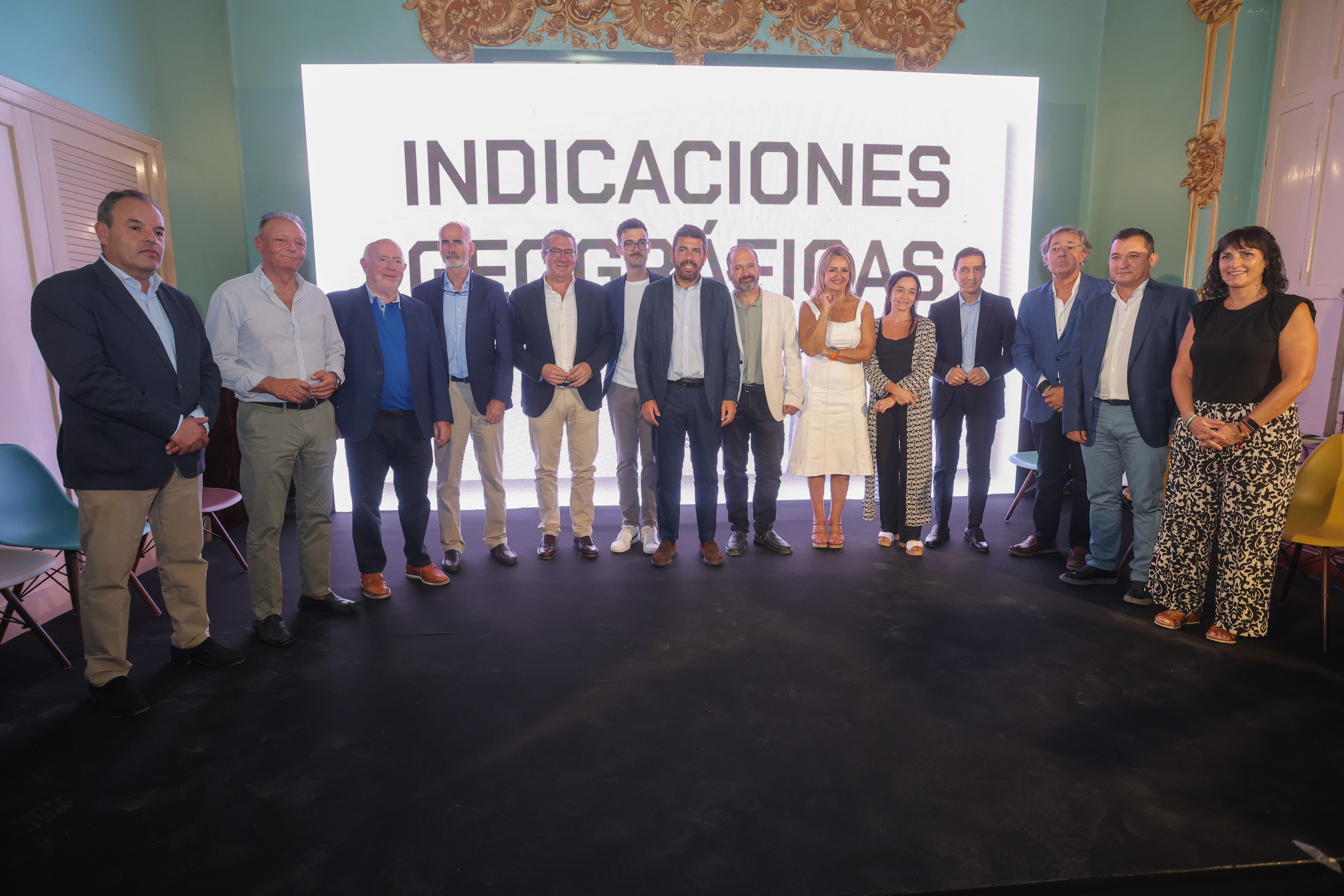 El president Carlos Mazón durant la presentació del servici d'Indicacions Geogràfiques