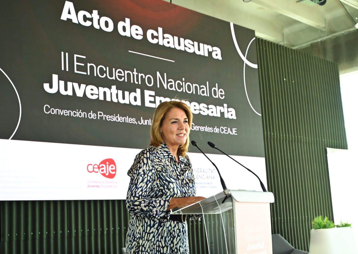 La vicepresidenta i consellera de Servicis Socials, Igualtat i Vivenda, Susana Camarero, en la II Convenció Nacional de la Confederació Espanyola d'Associacions de Joves Empresaris (CEAJE)