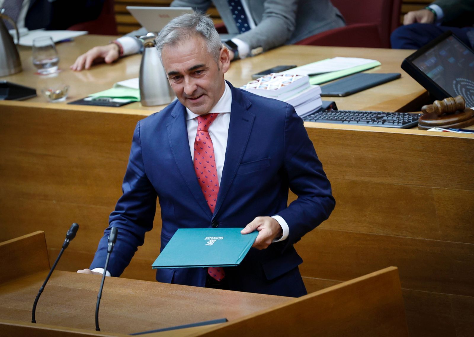 El conseller d'Agricultura, Aigua, Ramaderia i Pesca, Miguel Barrachina