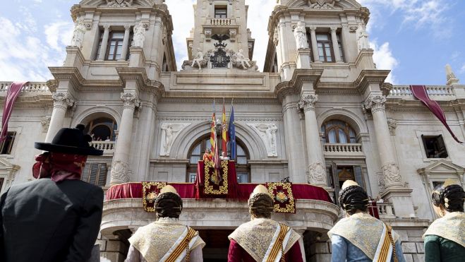 Procesión cívica del 9 d'Octubre 2024 (Xisco Navarro) Procesión cívica del 9 d'Octubre 2024 (Xisco Navarro)