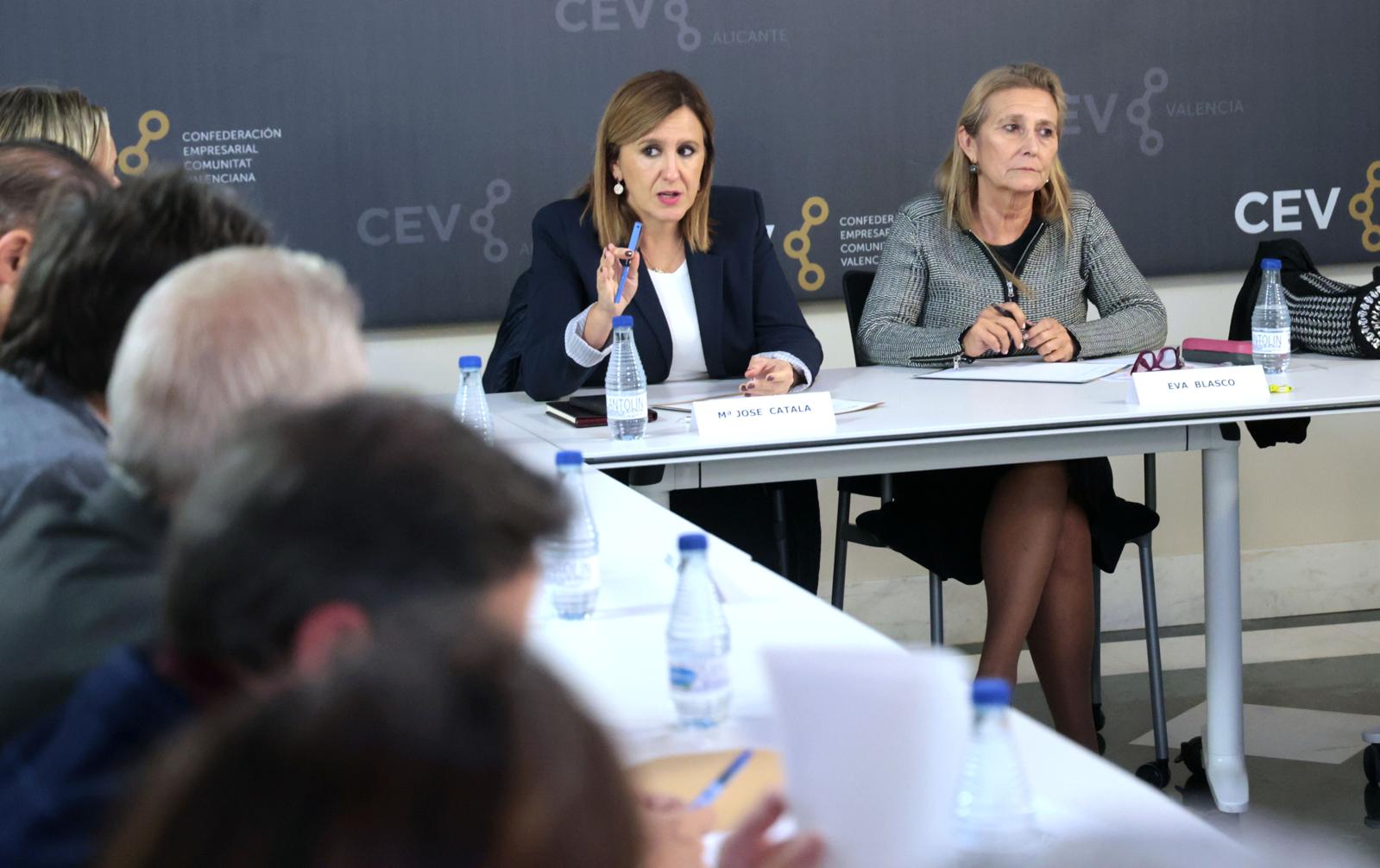 Reunión de la alcaldesa con el sector económico