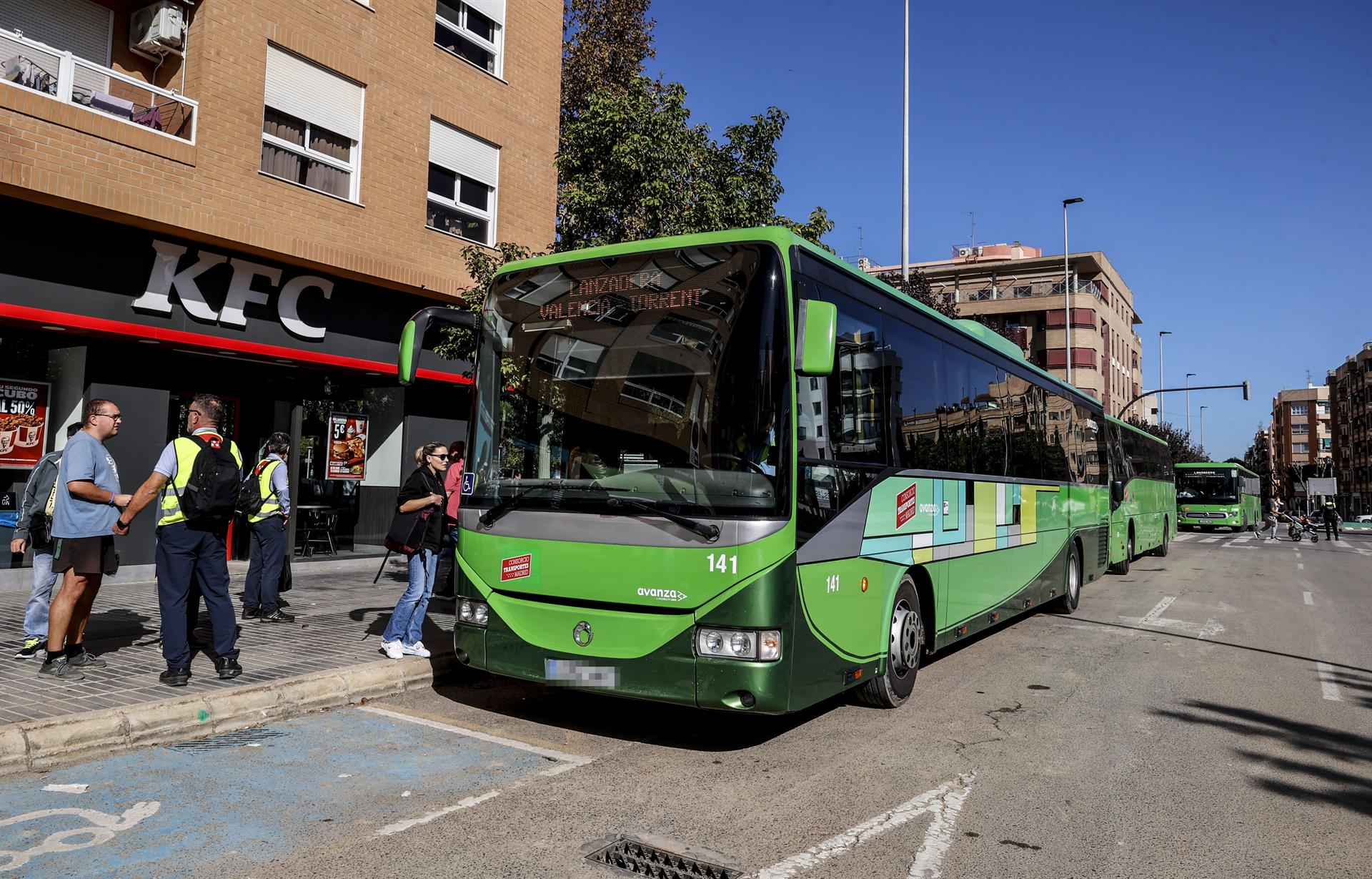 Autobús lanzadera entre Torrent y València