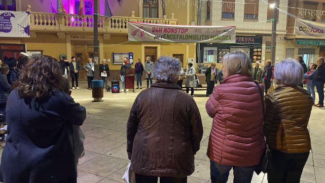 Lectura del manifiesto del 25N en Foios Lectura del manifiesto del 25N en Foios