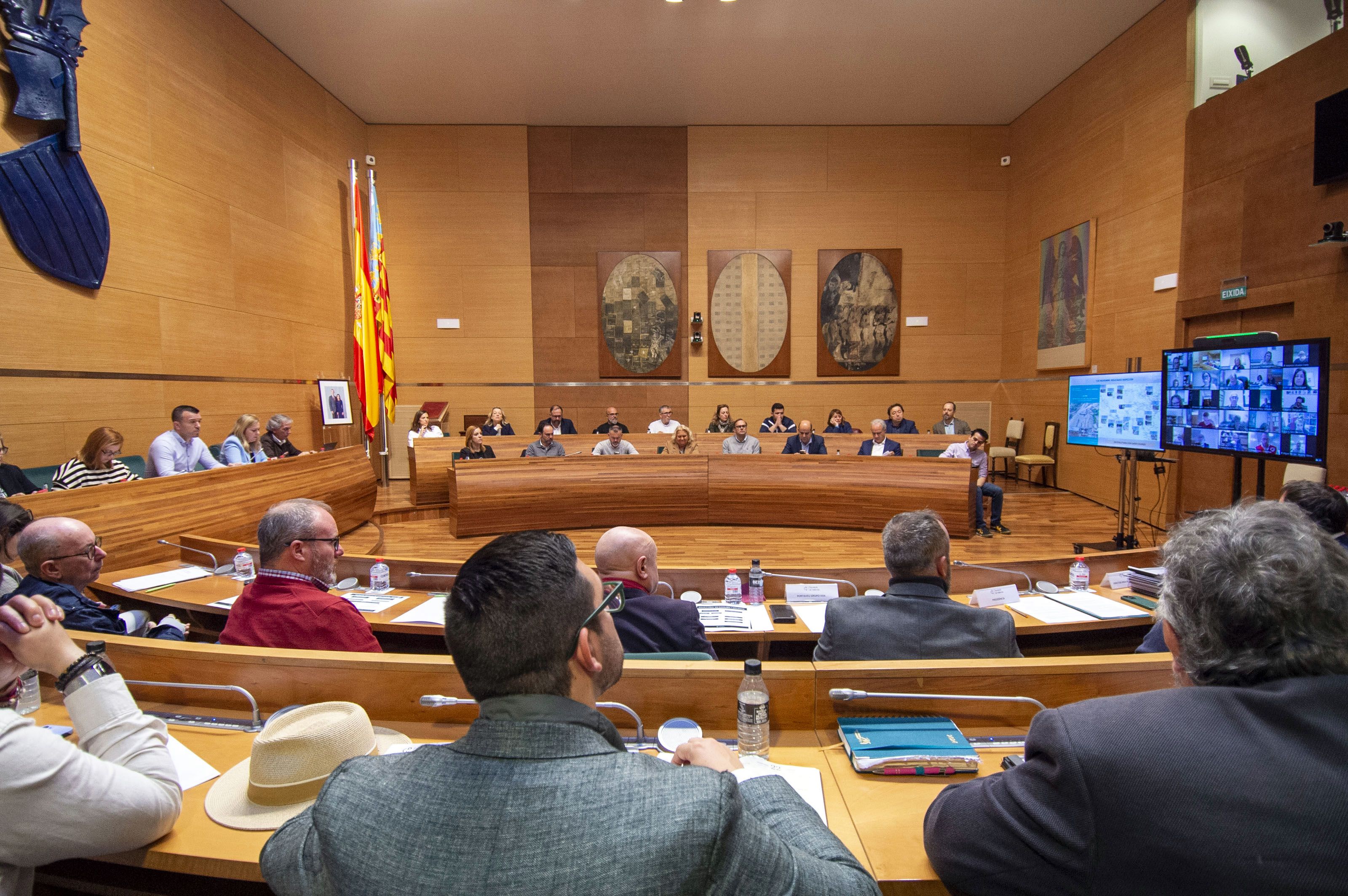 Reunión alcaldes afectados DANA foto Abulaila 