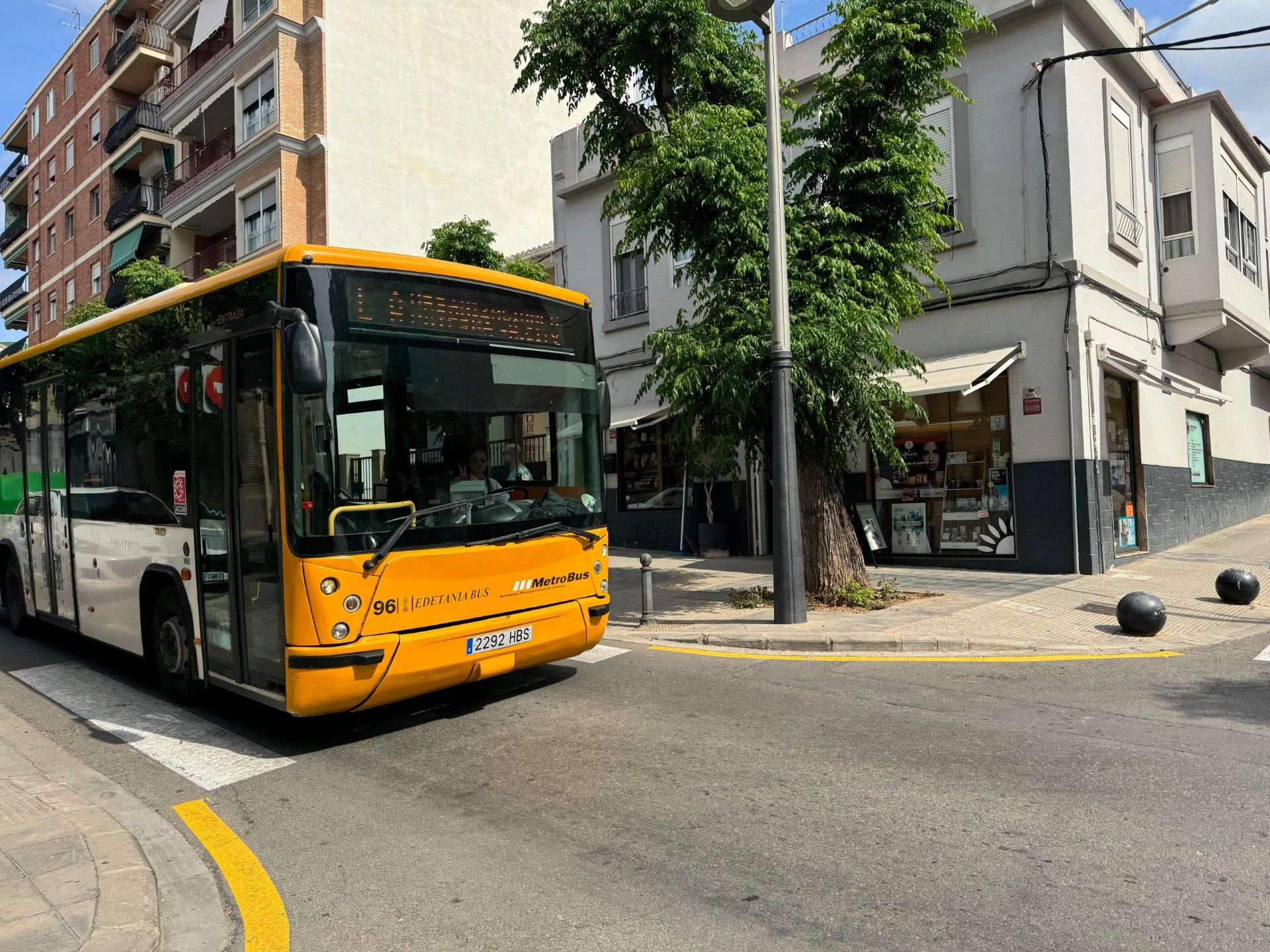 Autobús interurbano en Paterna