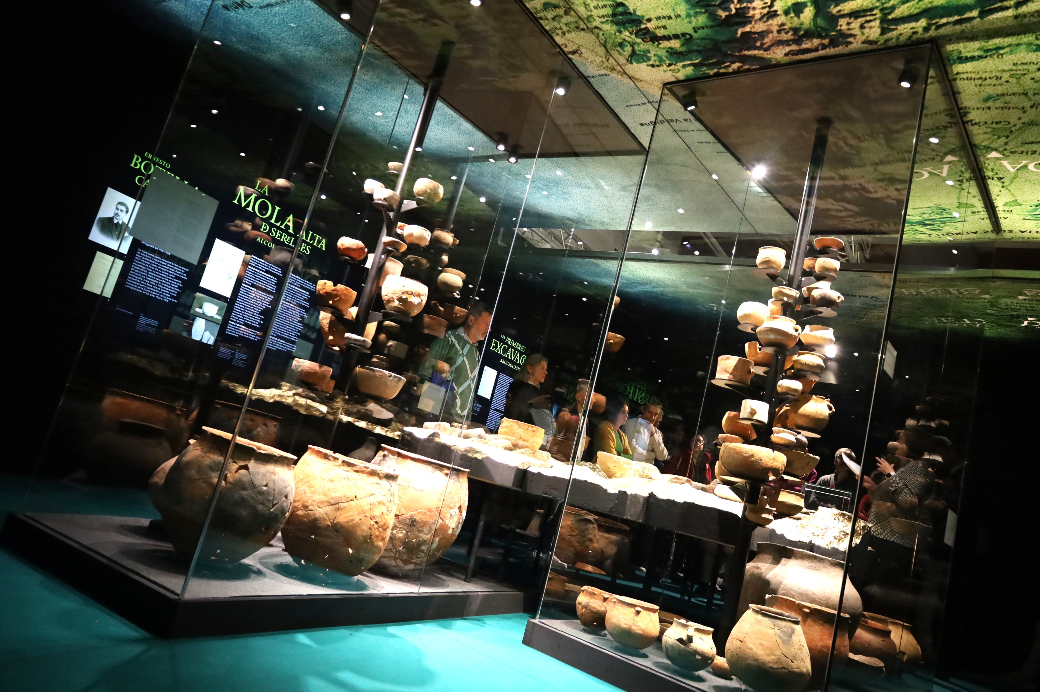‘Orígens. El Mas de Menente i la Mola Alta de Serelles al Museu de Prehistòria de València’