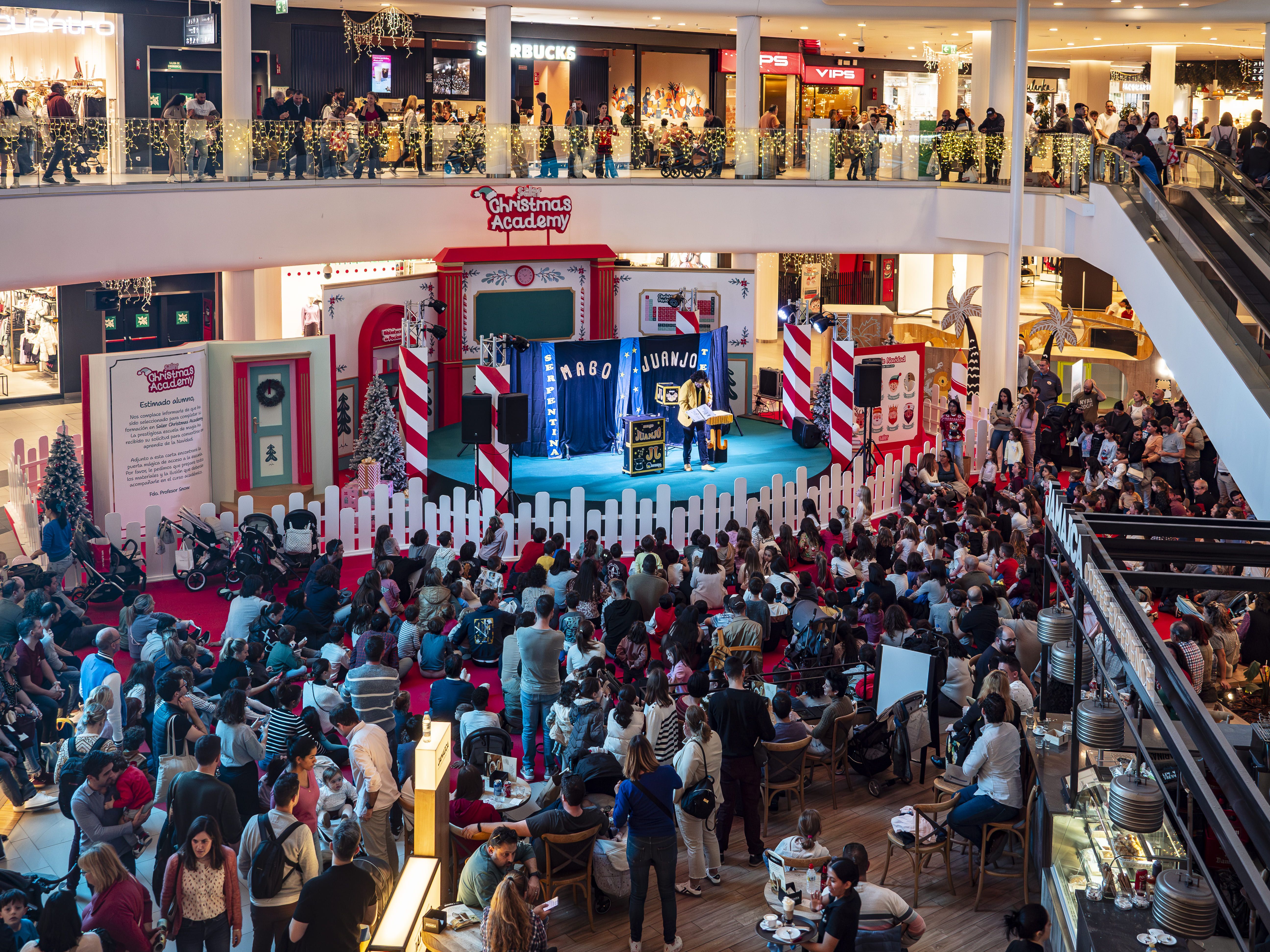 Nadal al Centro Comercial Saler