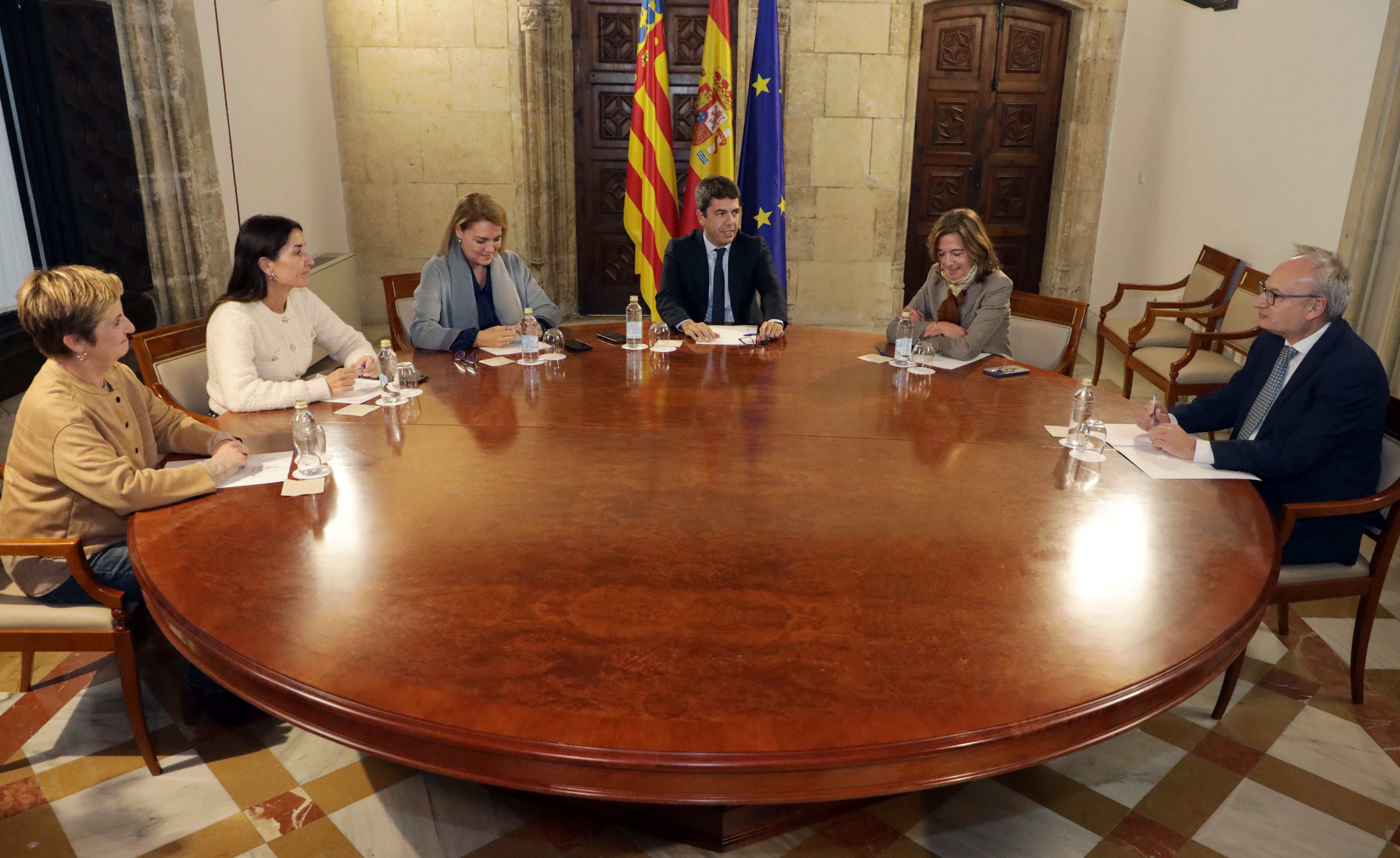 Reunión con representantes de la Unión Española de Entidades Aseguradoras y Reaseguradoras (UNESPA)