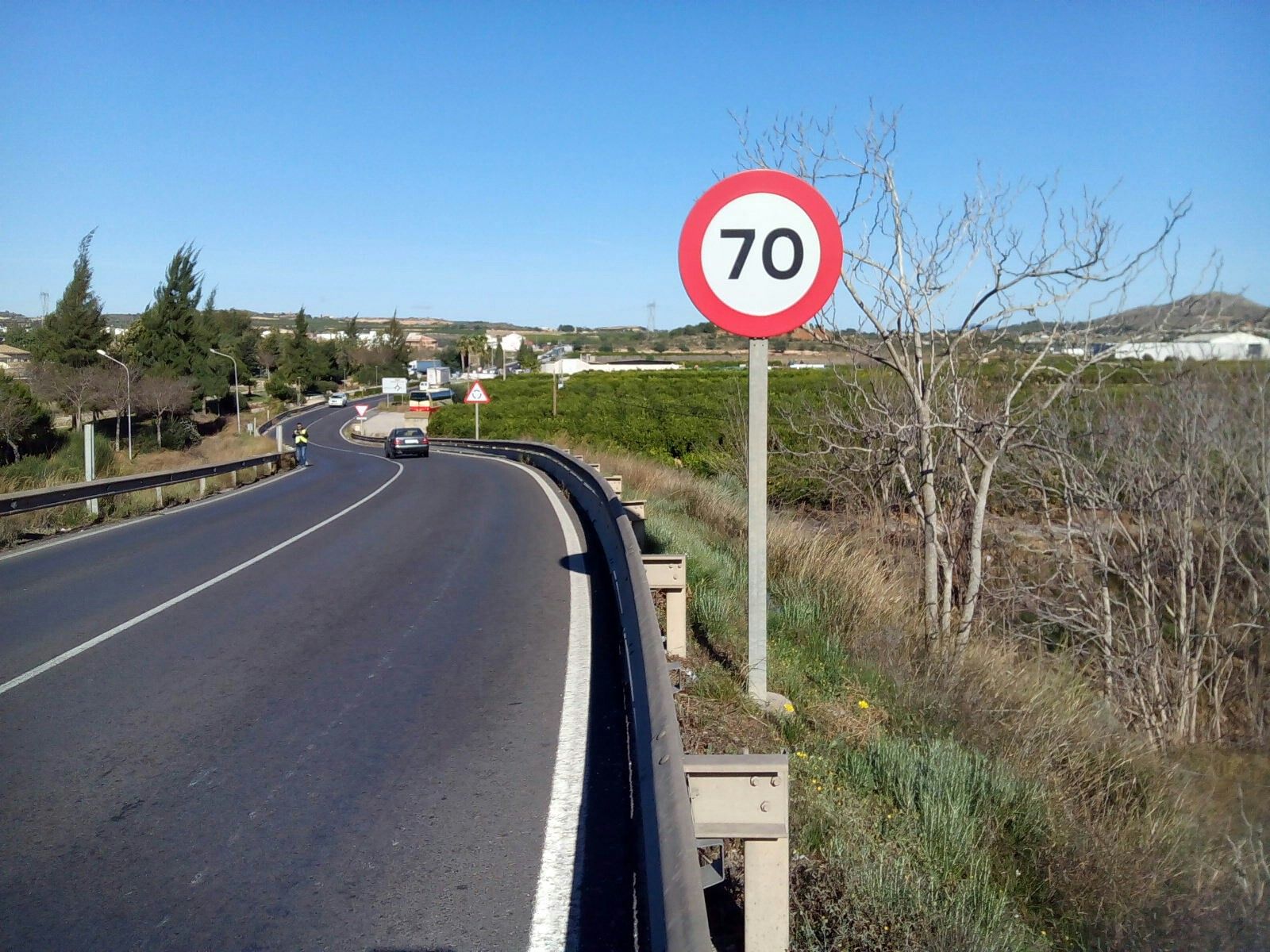 Carretera CV-374 entre la Reva i Loriguilla