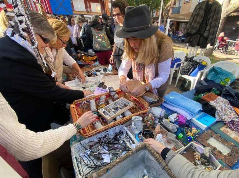 Mercat solidari a Manises - Imatge: Ajuntament de Manises