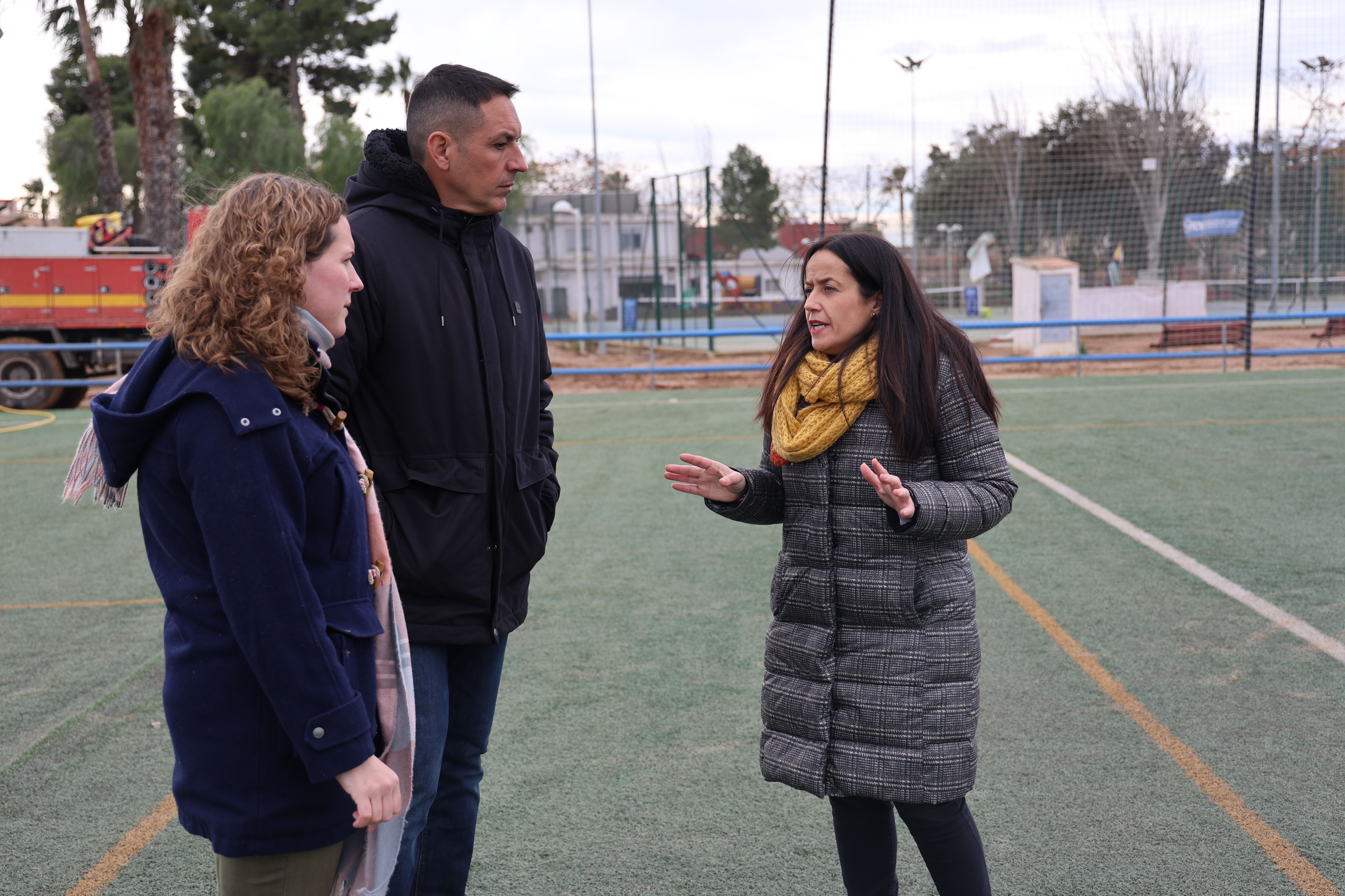 Visita al campo de fútbol de Catarroja