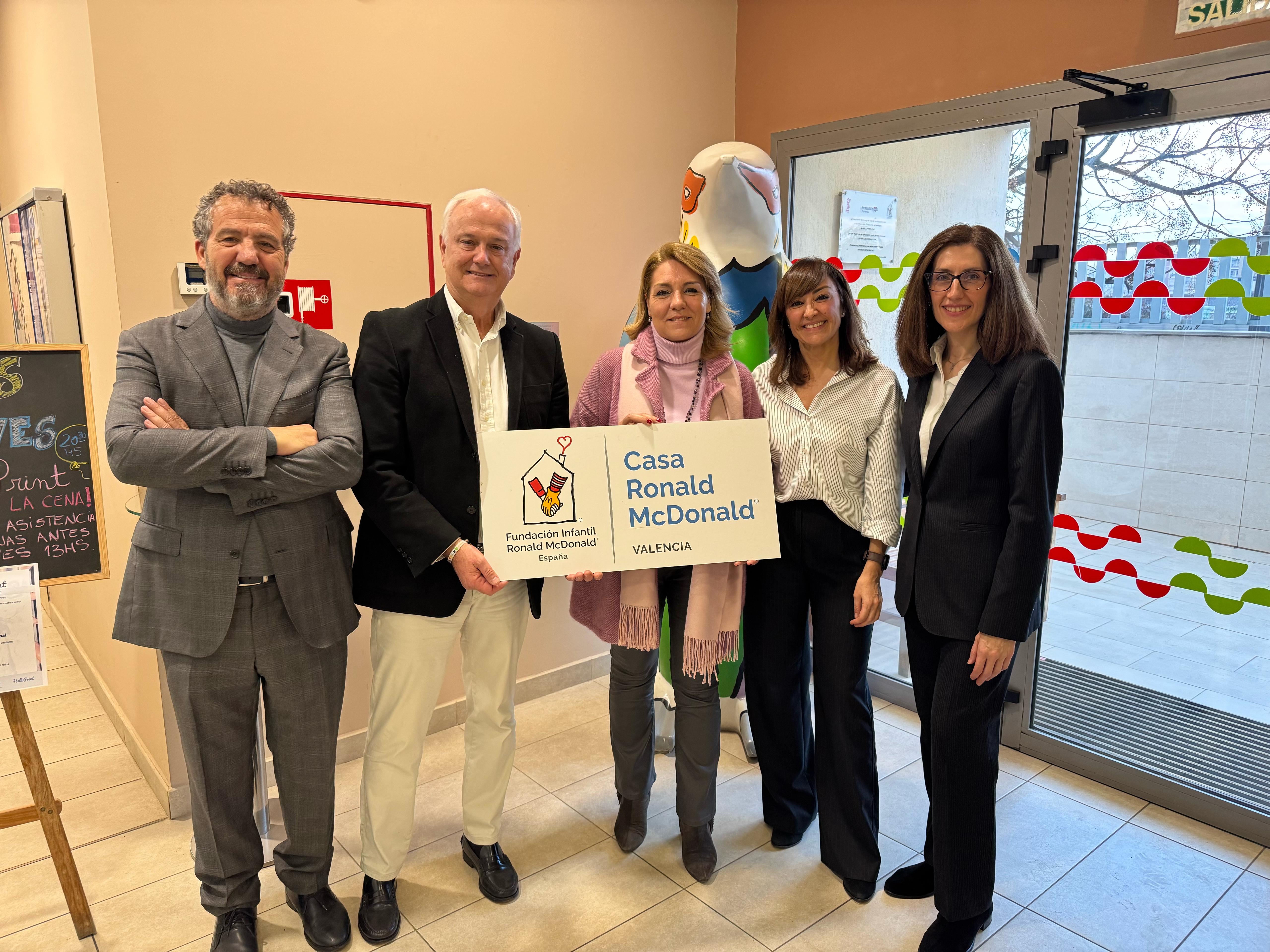 Susana Camarero visita la Casa Ronals McDonald