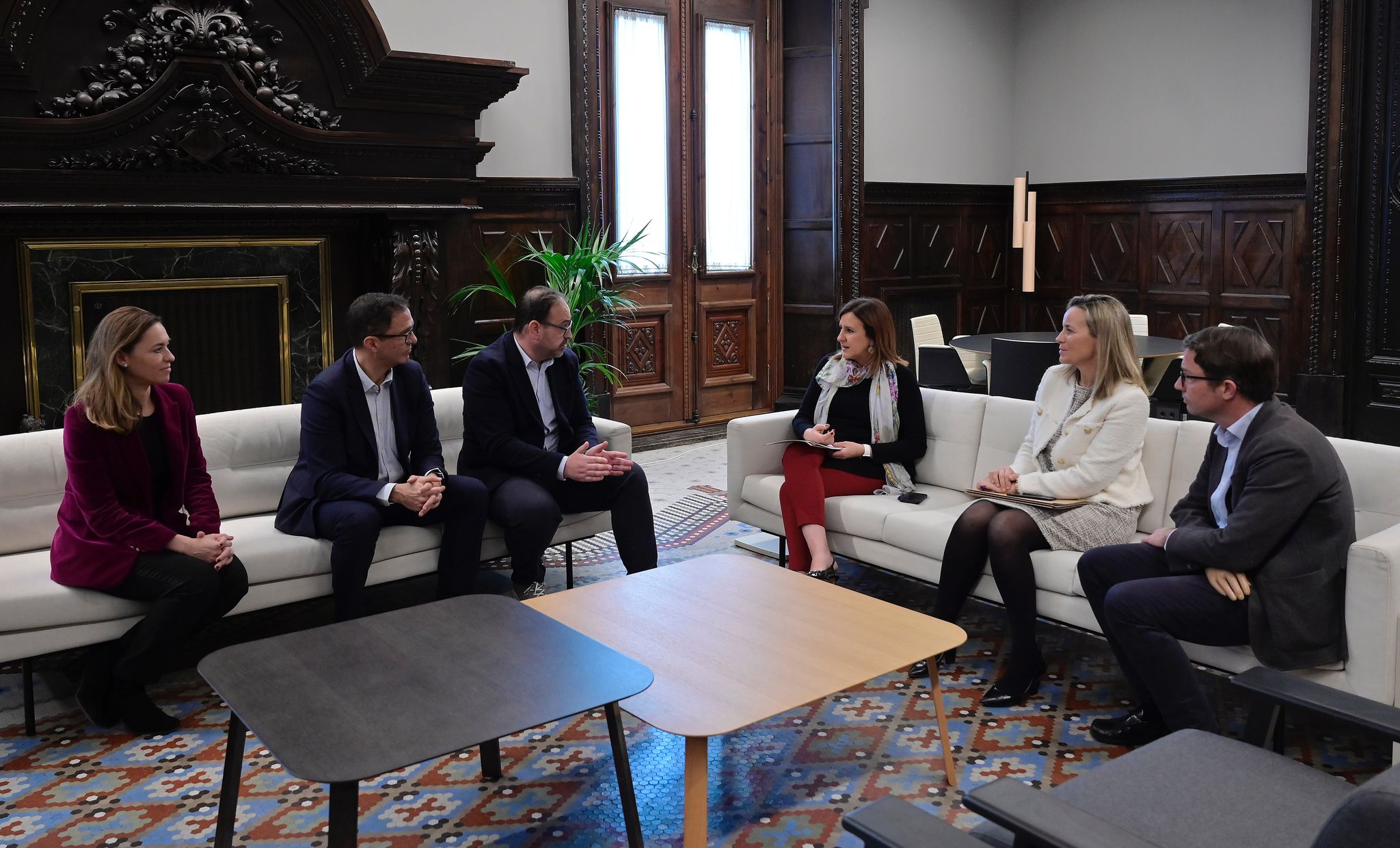  Reunión entre NxN y la alcaldesa de València María José Catalá