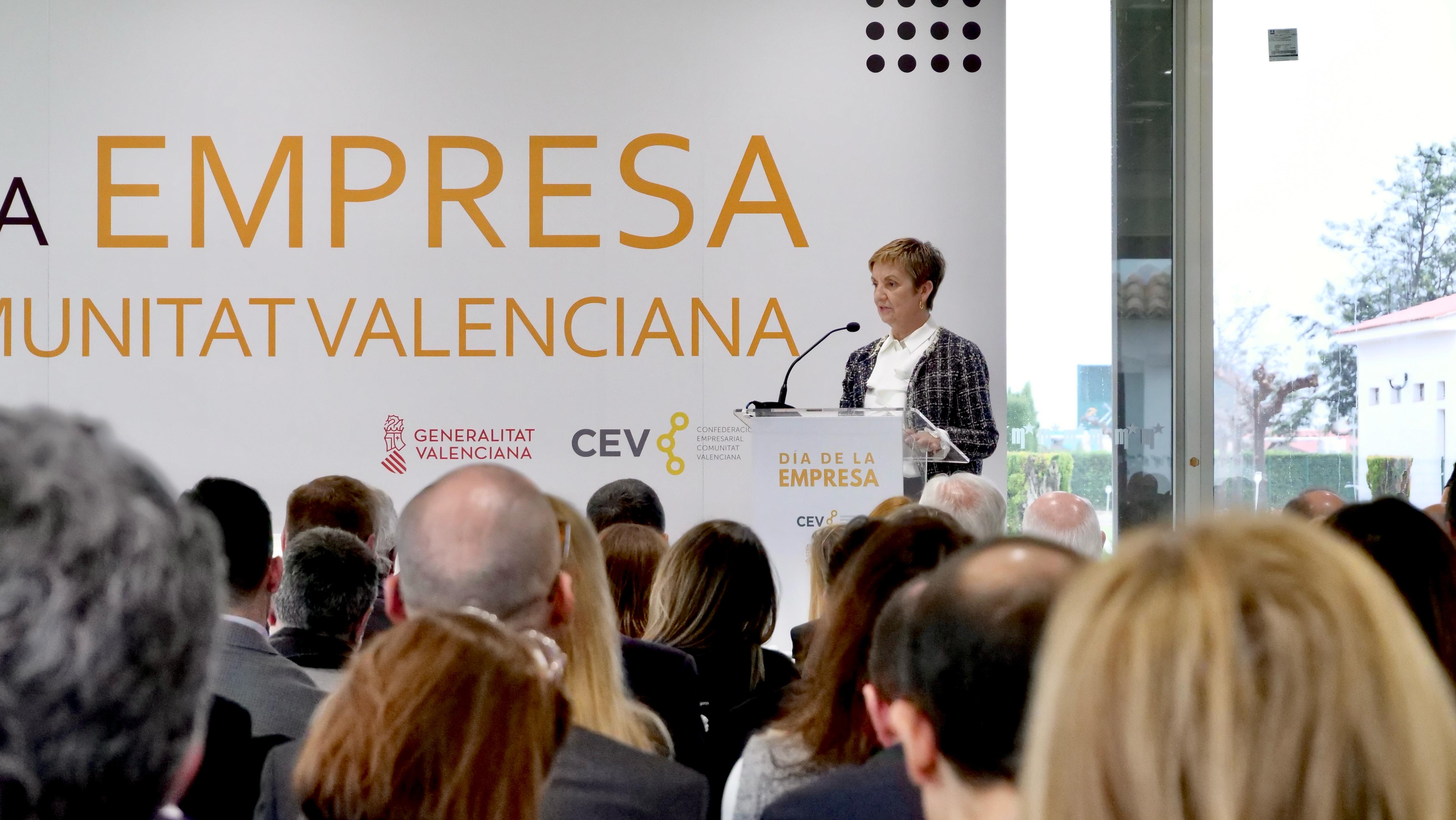 La consellera d'Innovació, Indústria, Comerç i Turisme, Marián Cano, a la Jornada del Dia de l'Empresa