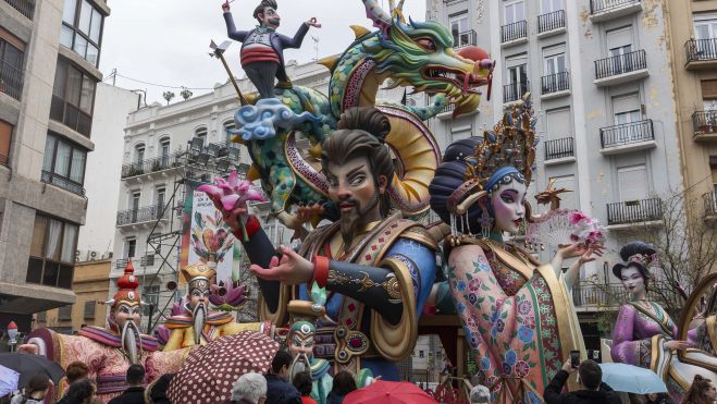 Falla Regne de València 2025