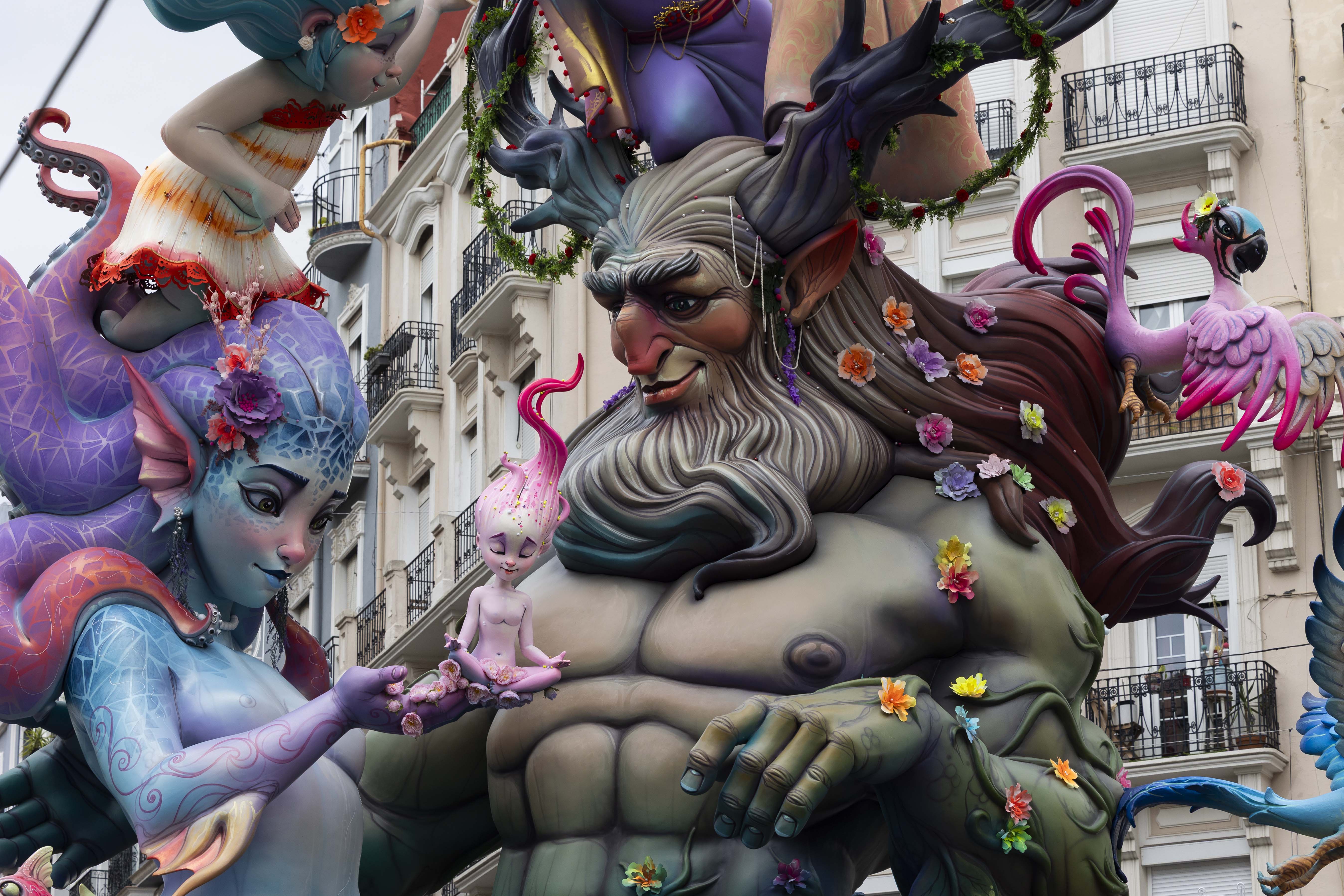 Falla Sueca -  Literato Azorín 2025   detalle