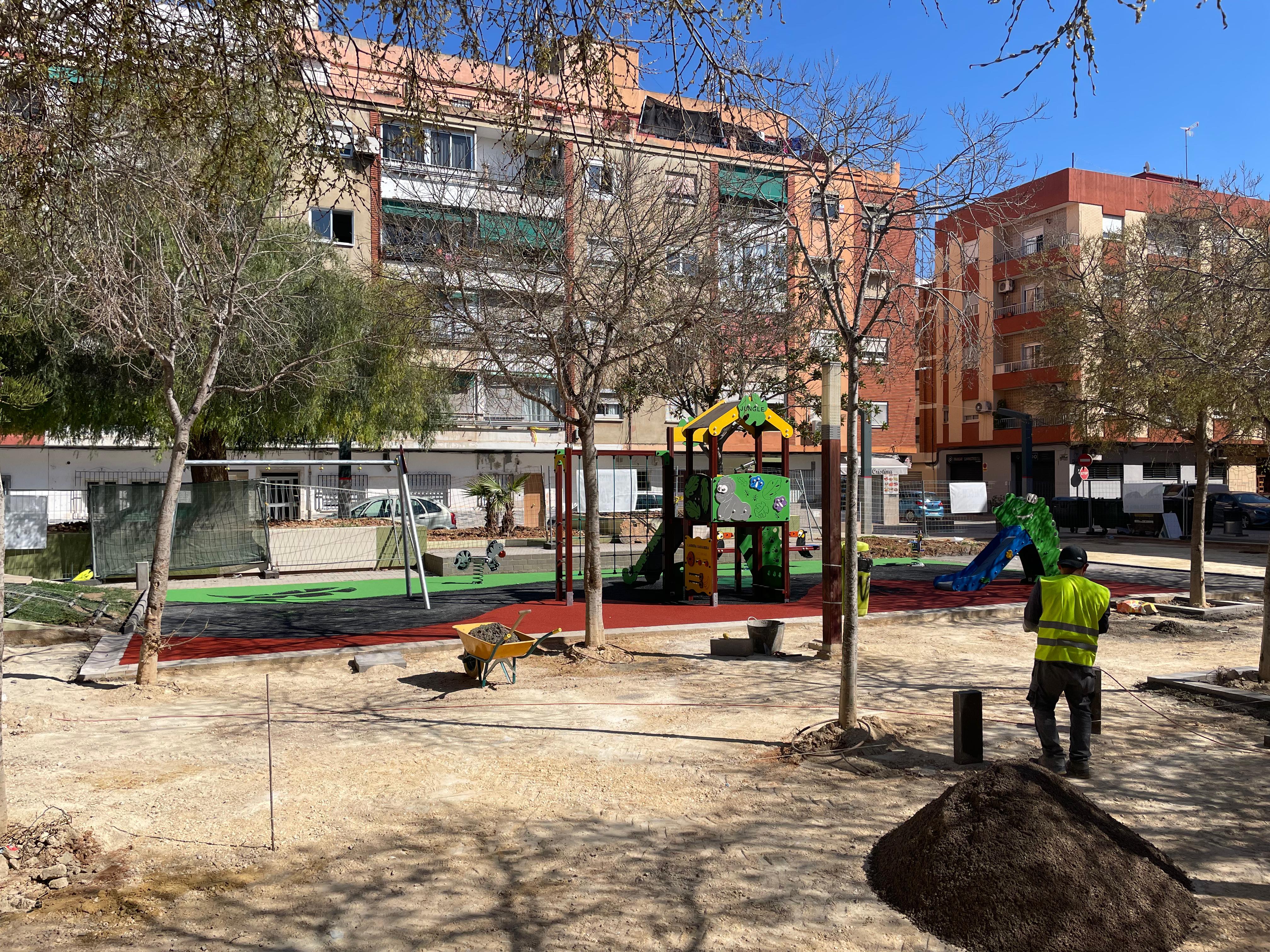 Trabajos parque Plaza La Regió Catarroja